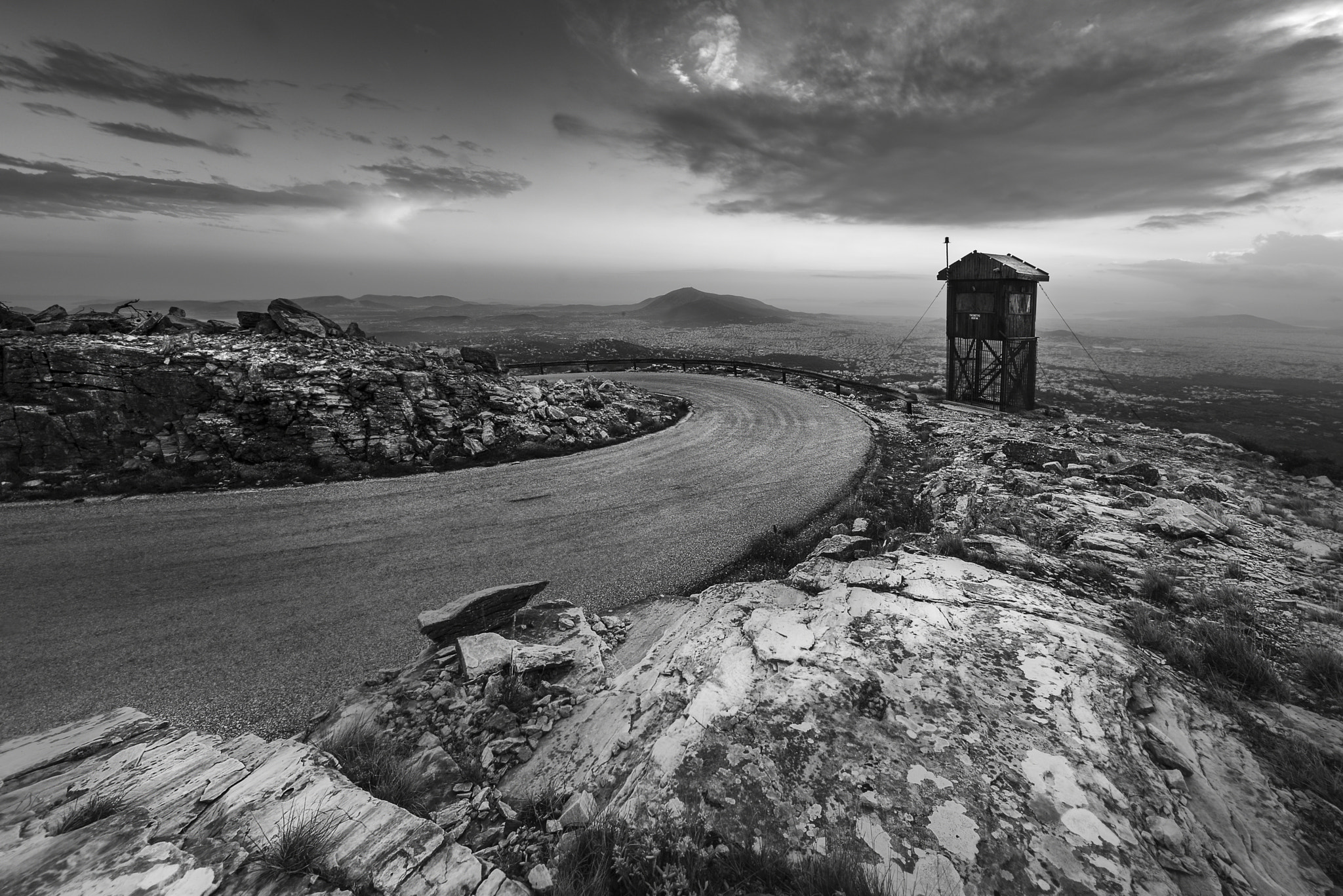 Sigma 12-24mm F4.5-5.6 EX DG Aspherical HSM sample photo. Watchtower photography