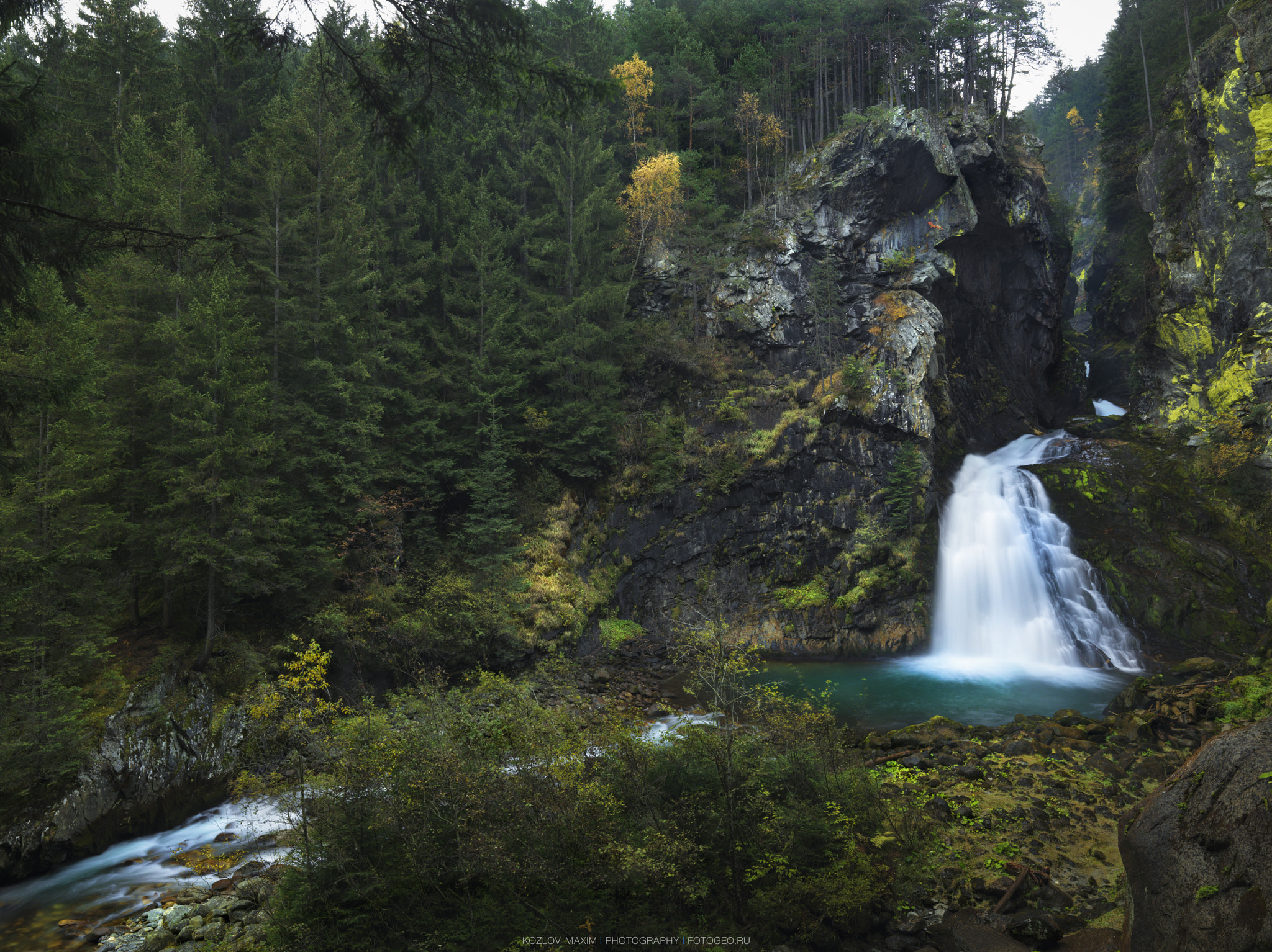 HCD 28 sample photo. Cascate di riva photography