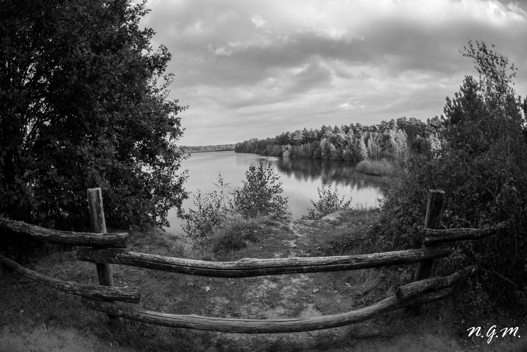 Nikon AF DX Fisheye-Nikkor 10.5mm F2.8G ED sample photo. Wohin geht der weg? photography