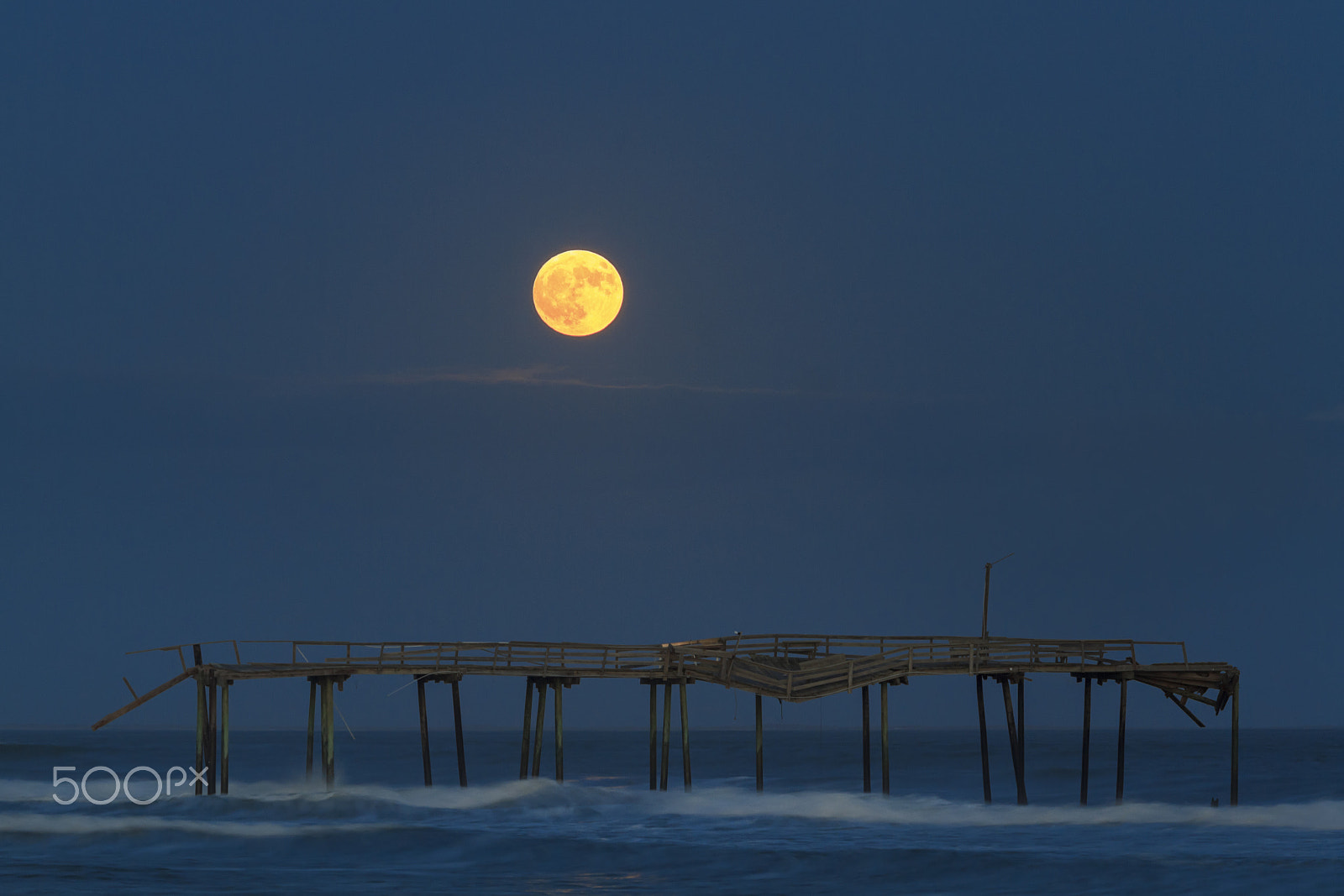 Canon EF 70-200mm F2.8L USM sample photo. Super moon over frisco photography