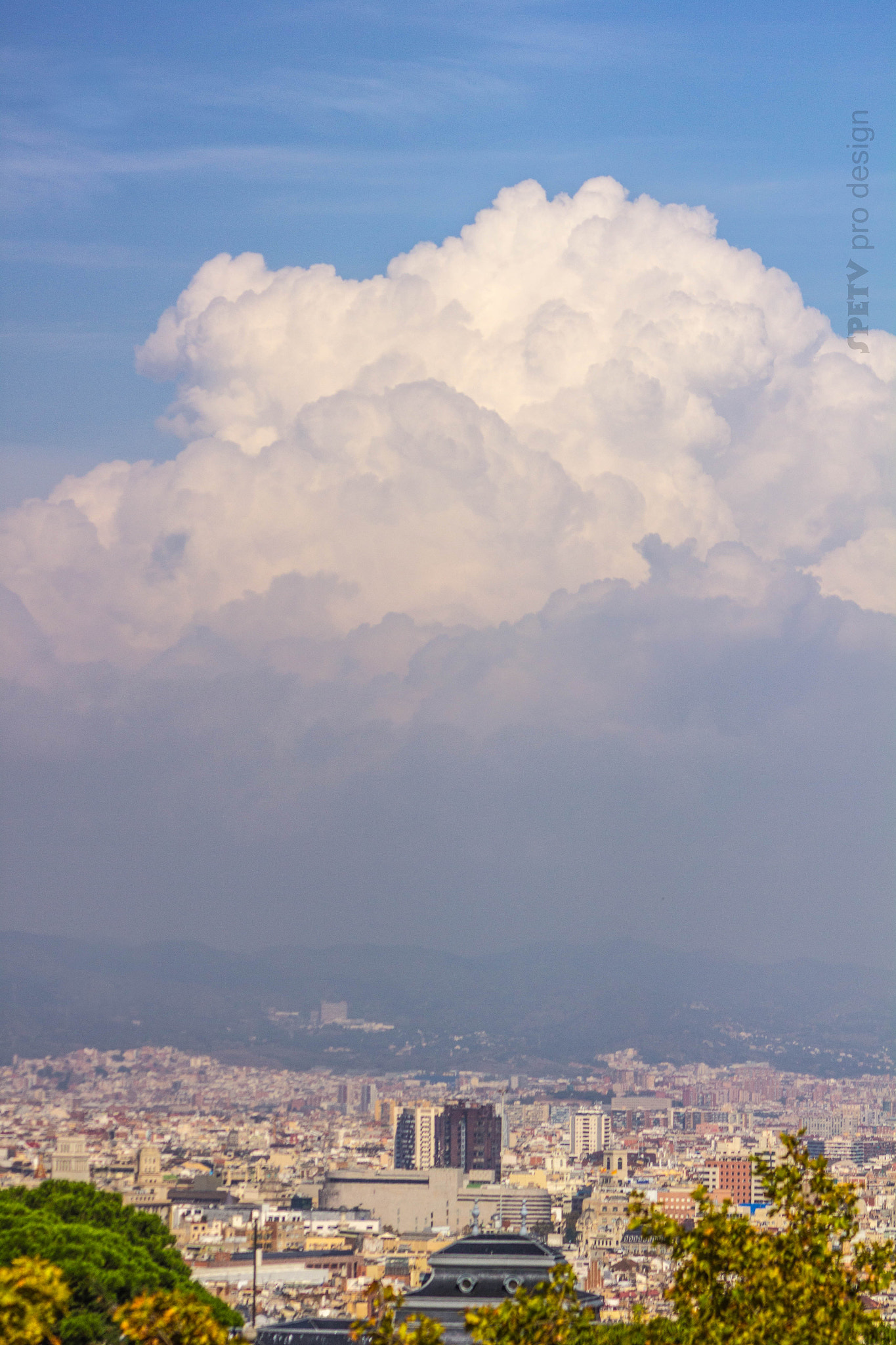Canon EF 100-300mm F4.5-5.6 USM sample photo. Castillo de montjuic  photography