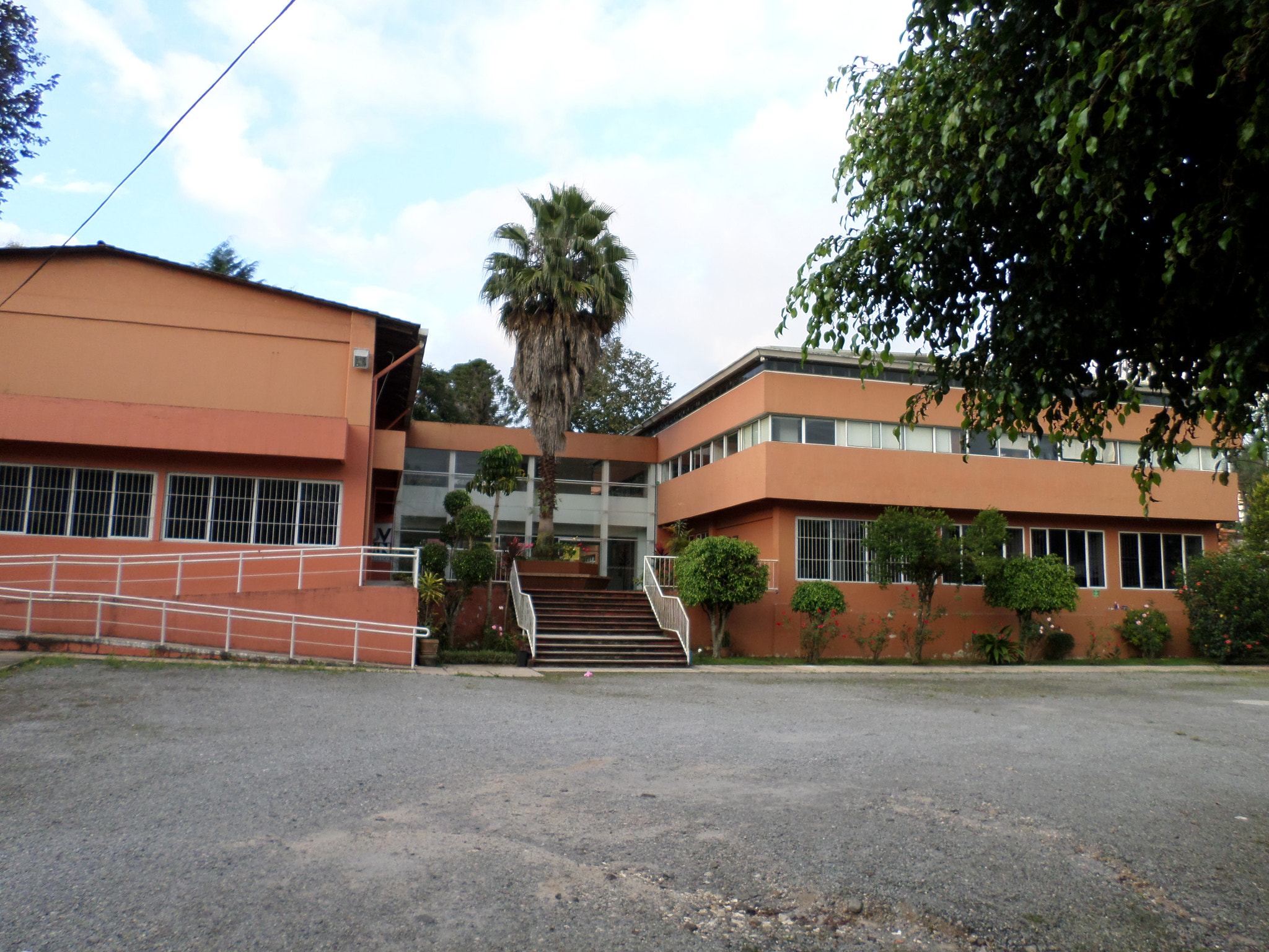 Samsung ST150F/ST151F/ST152F sample photo. Instituto de psicología y educación  photography