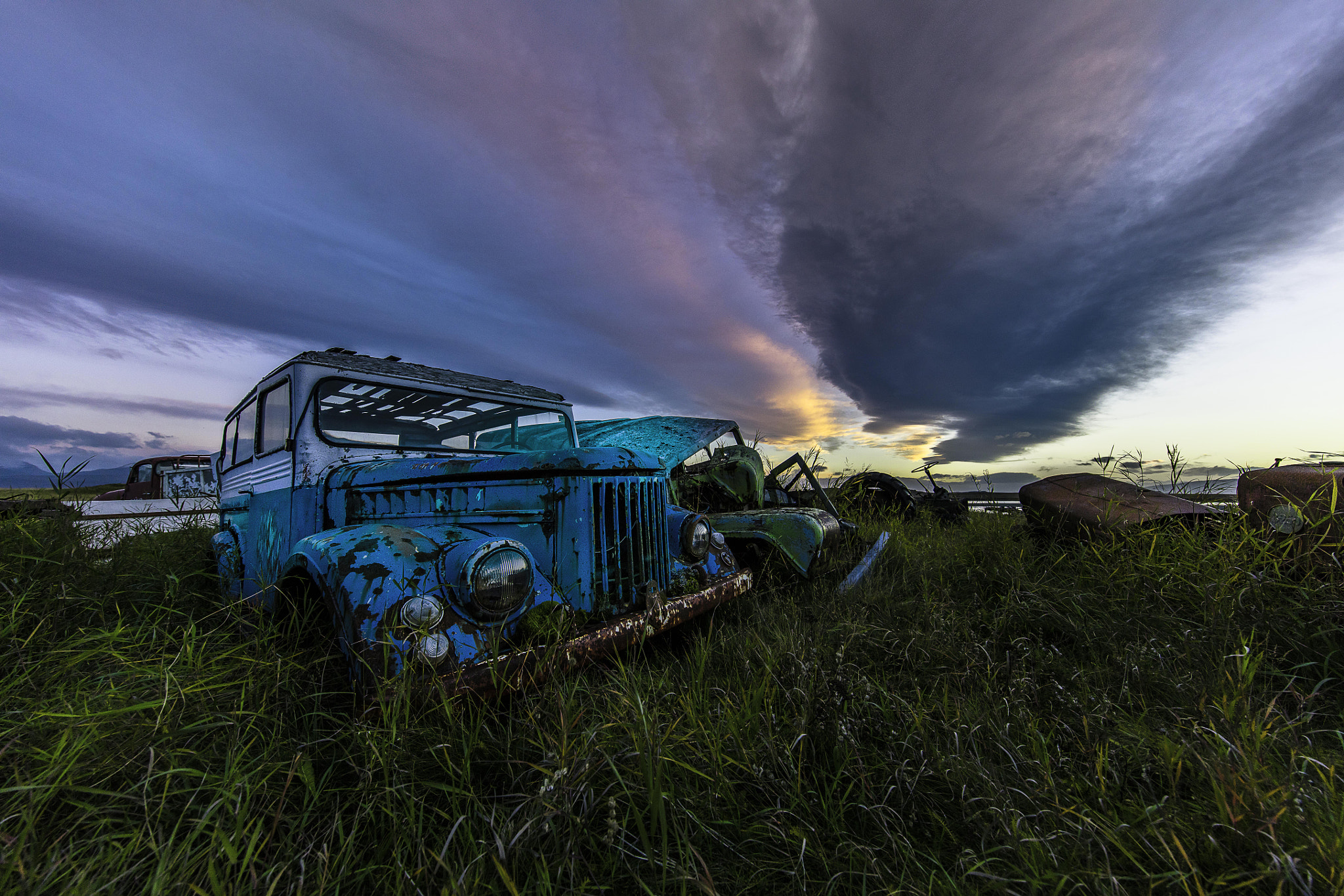 Canon EF 11-24mm F4L USM sample photo. Scrapyard car photography