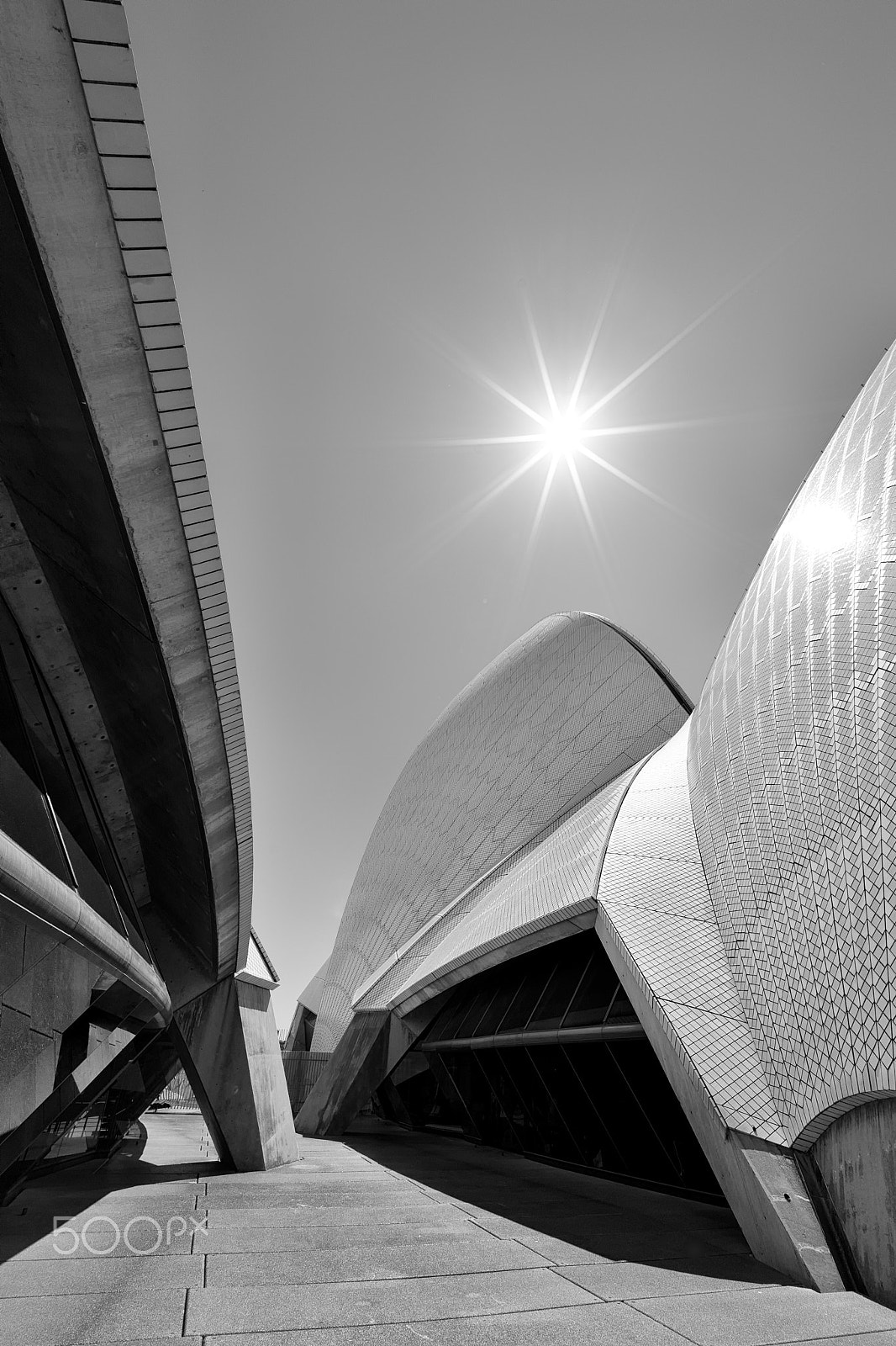 Sony a7 II + Voigtlander SUPER WIDE-HELIAR 15mm F4.5 III sample photo. Sydney opera house abstract photography