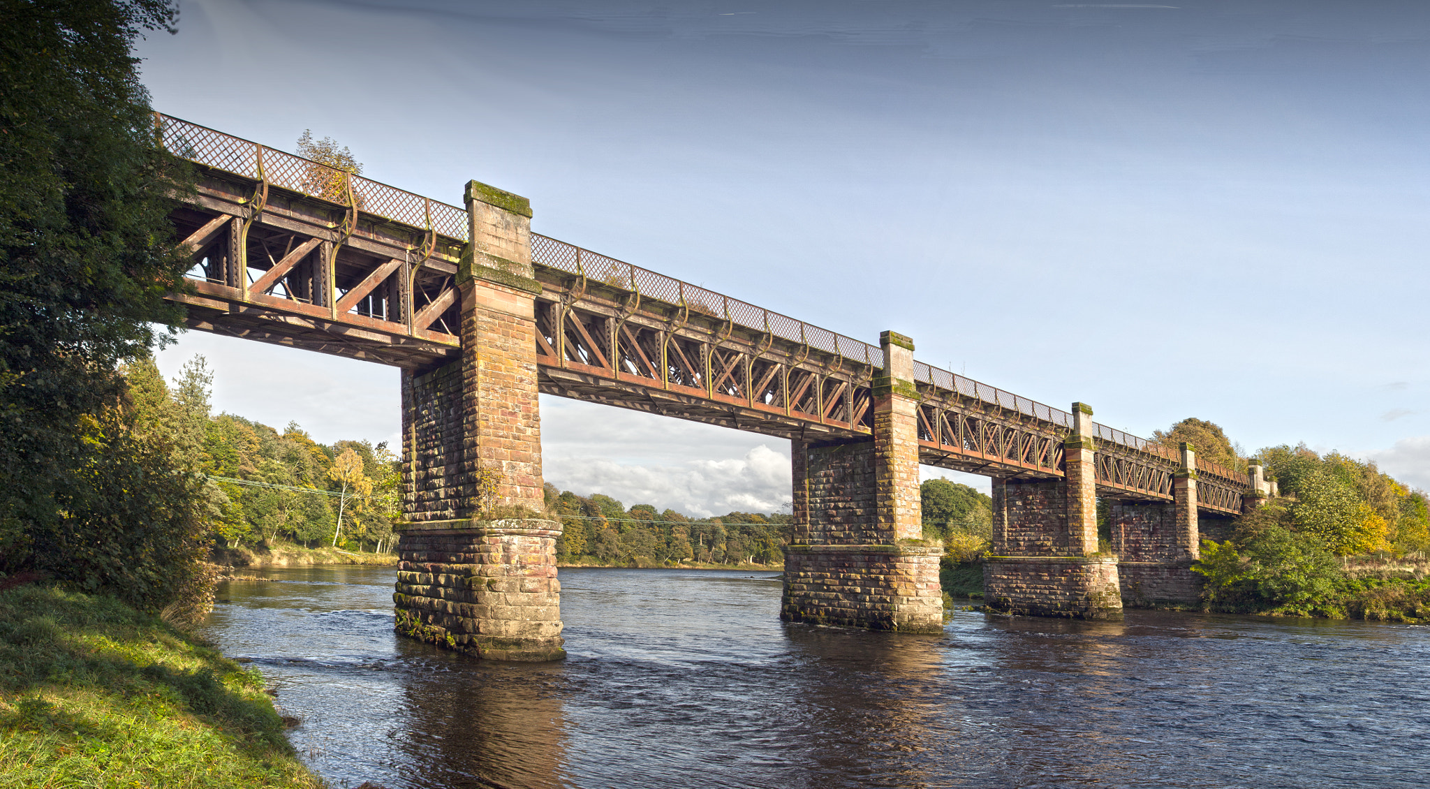 Canon EOS 600D (Rebel EOS T3i / EOS Kiss X5) + Tamron AF 28-200mm F3.8-5.6 XR Di Aspherical (IF) Macro sample photo. Cargill bridge, rural perthshire photography