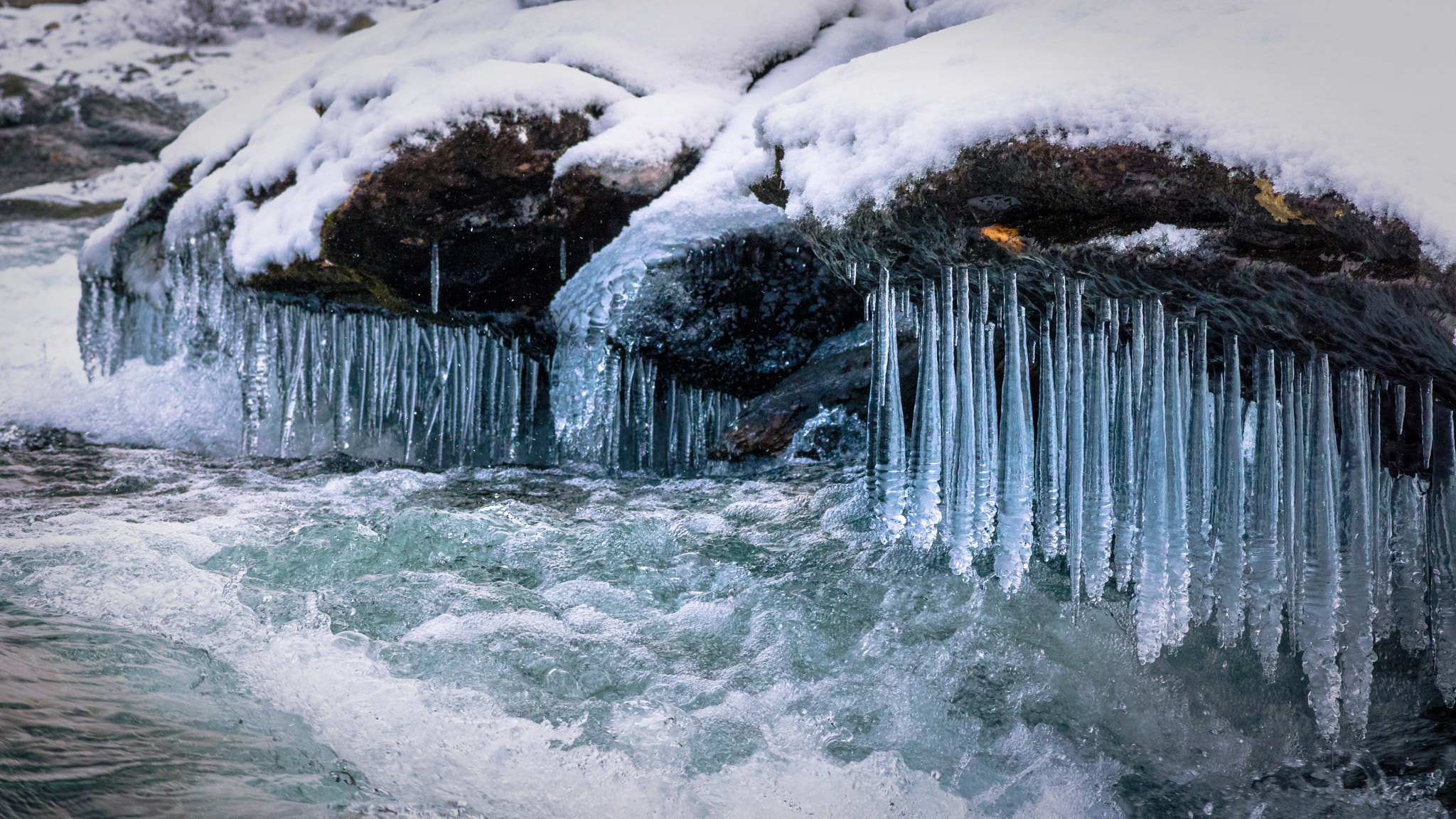 Pentax K-3 sample photo. Icicles photography