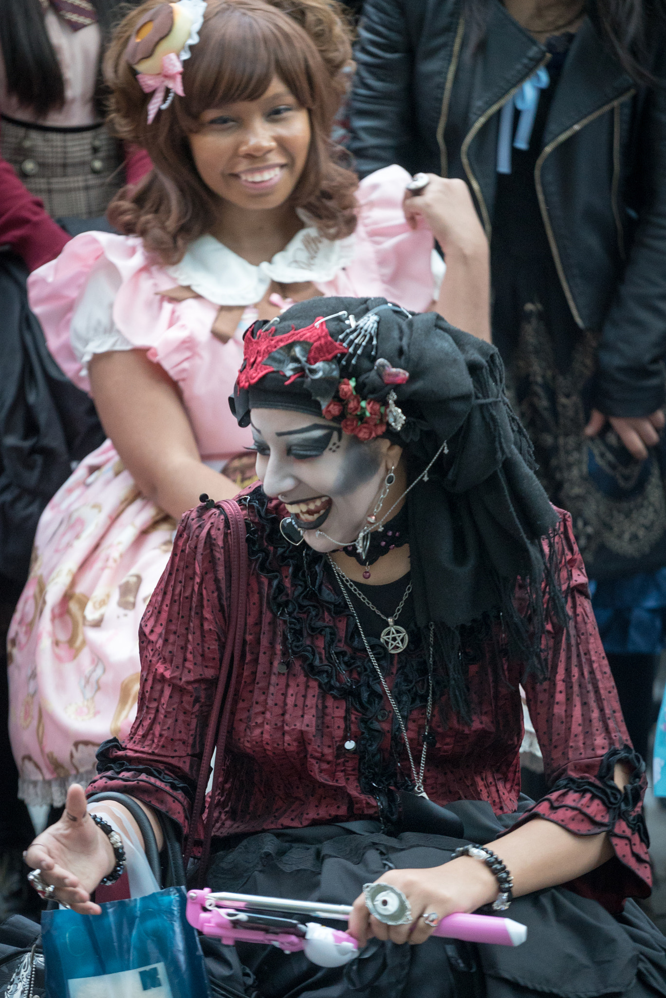 Sony a7S + Sony FE 70-200mm F4 G OSS sample photo. Madison square park cosplay photography