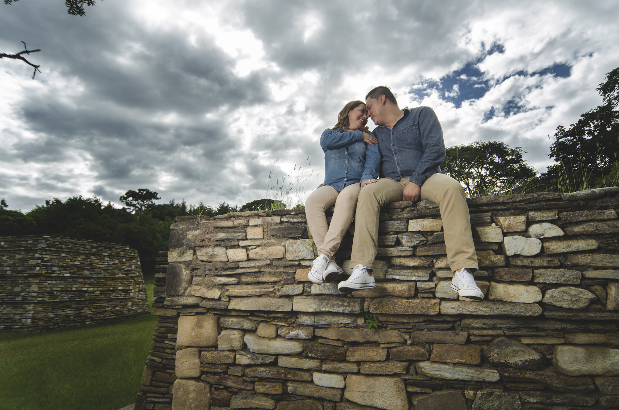 Sigma 12-24mm F4.5-5.6 EX DG Aspherical HSM sample photo. Couple photography