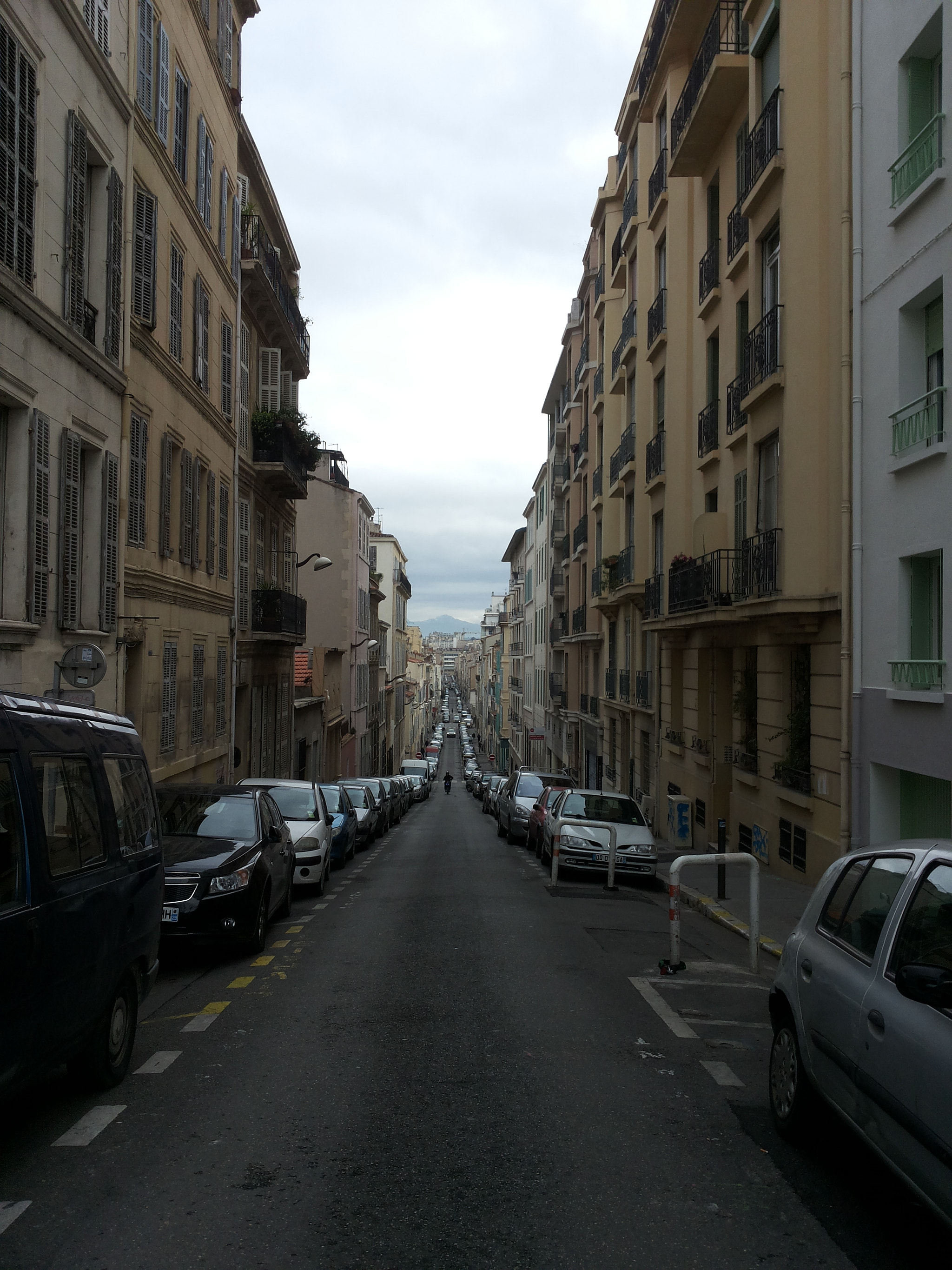 Samsung Galaxy S2 Plus sample photo. Marseille street photography