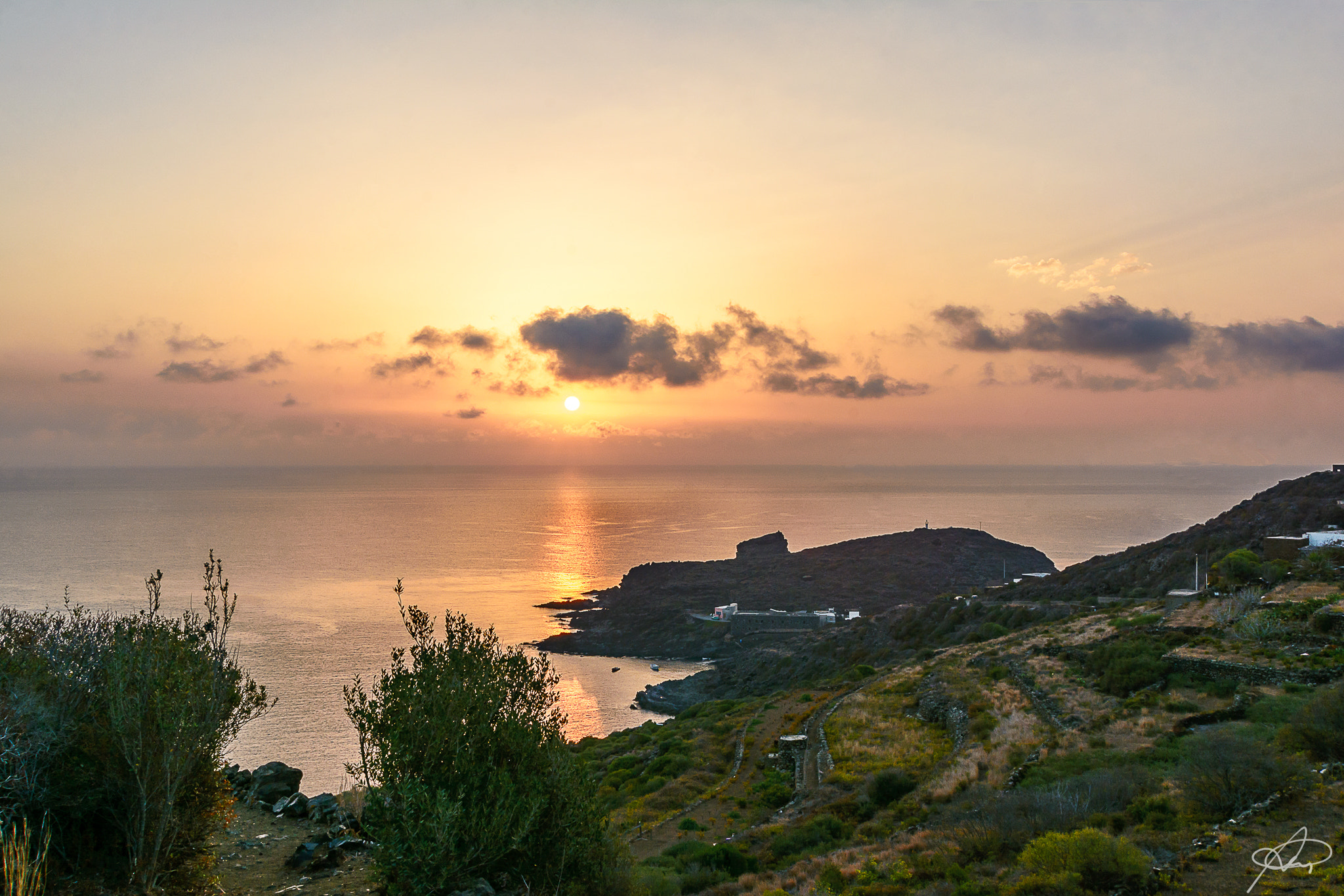 Nikon D5200 + Sigma 24-105mm F4 DG OS HSM Art sample photo. Alba... photography