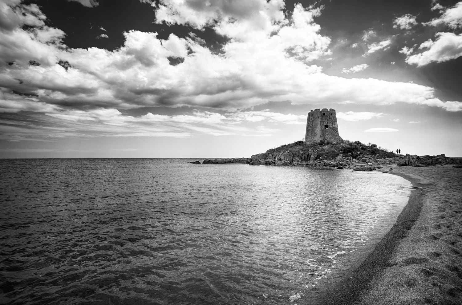 Nikon D700 + Sigma 17-35mm F2.8-4 EX Aspherical sample photo. La torre. photography