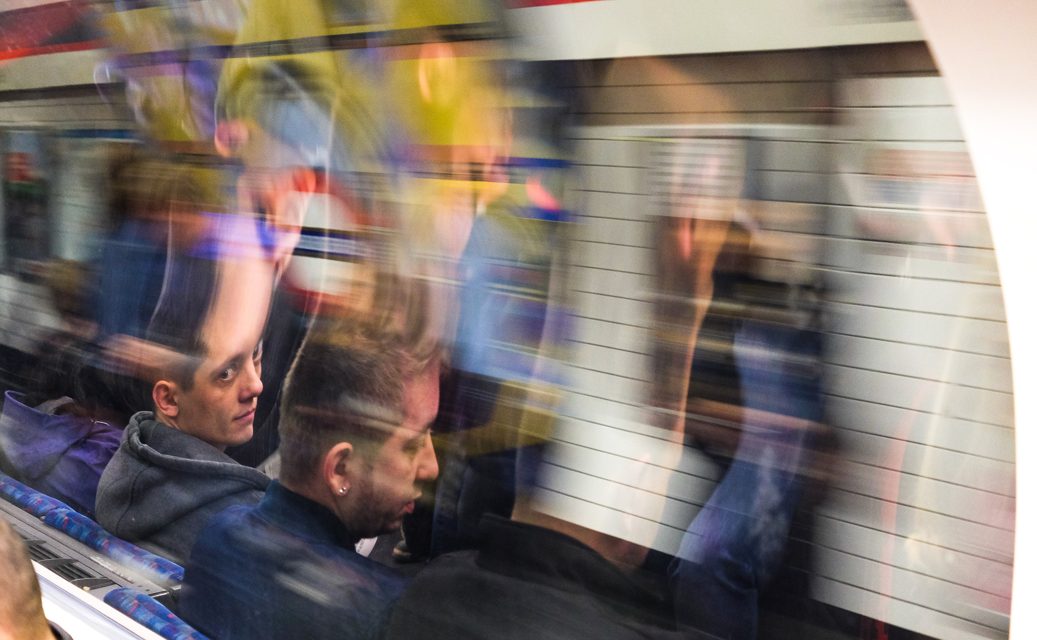 Fujifilm X-T1 + Fujifilm XF 27mm F2.8 sample photo. Lsd london subway delight photography