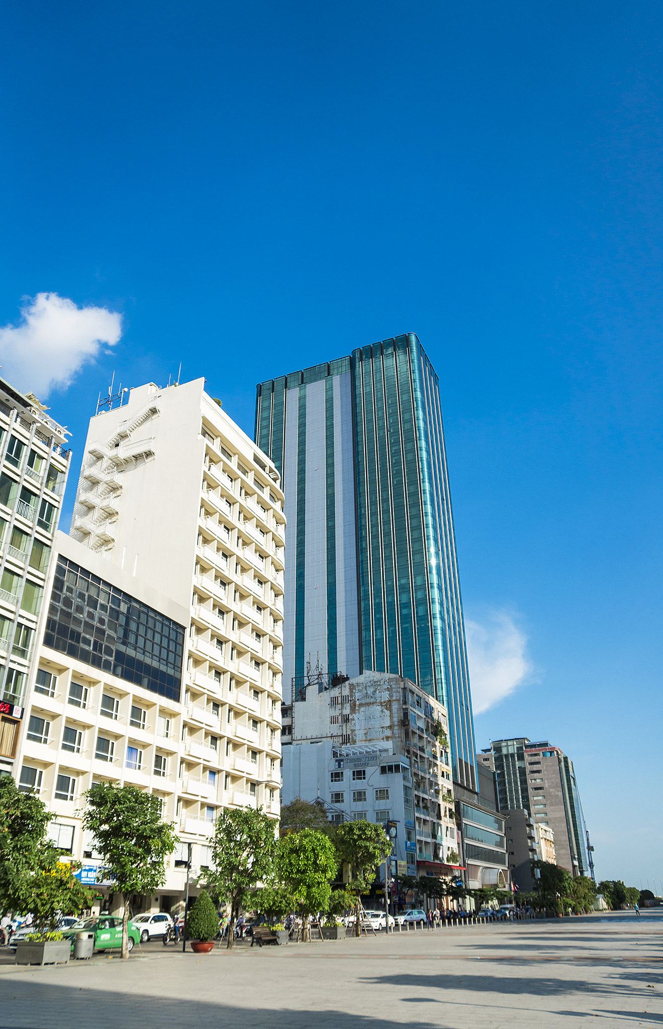 Sony SLT-A57 + Sony DT 16-50mm F2.8 SSM sample photo. Saigon ngan () photography