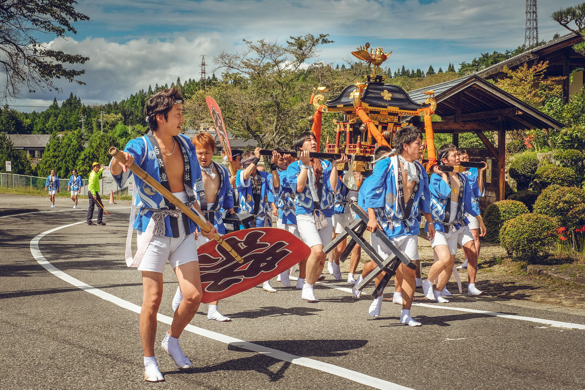 Fujifilm X-E2S + Fujifilm XF 35mm F1.4 R sample photo. Religious celebration in japan photography