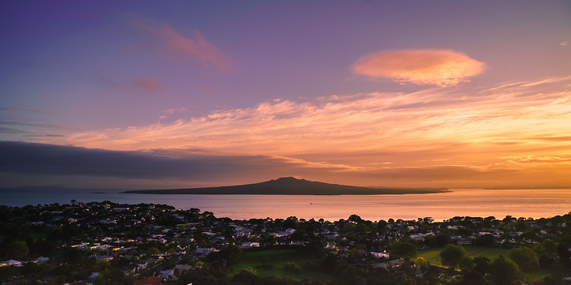 Sony a7S + Sony DT 50mm F1.8 SAM sample photo. Sunrises over rangitoto photography