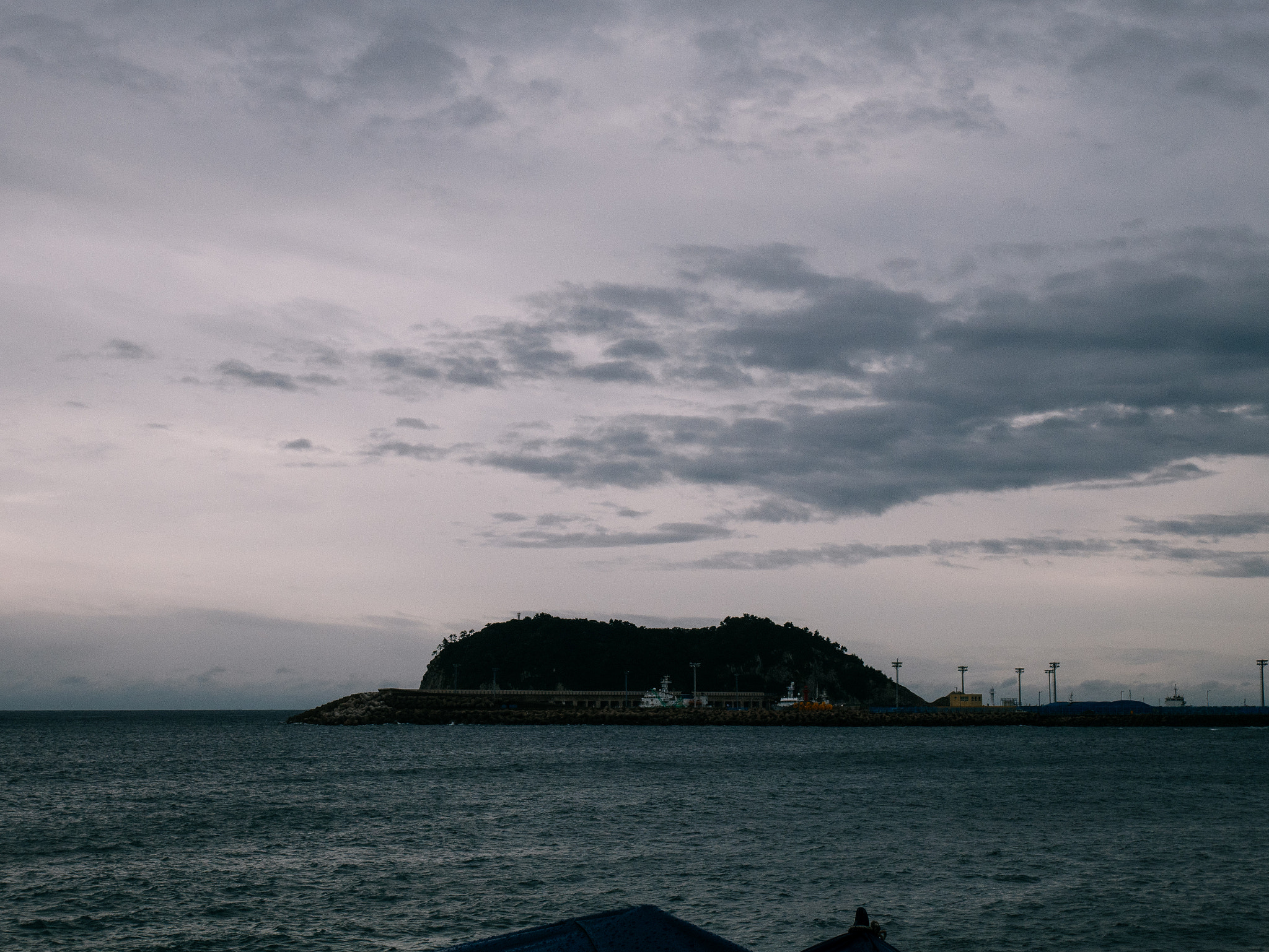 Panasonic Lumix DMC-GX85 (Lumix DMC-GX80 / Lumix DMC-GX7 Mark II) sample photo. 섬 photography