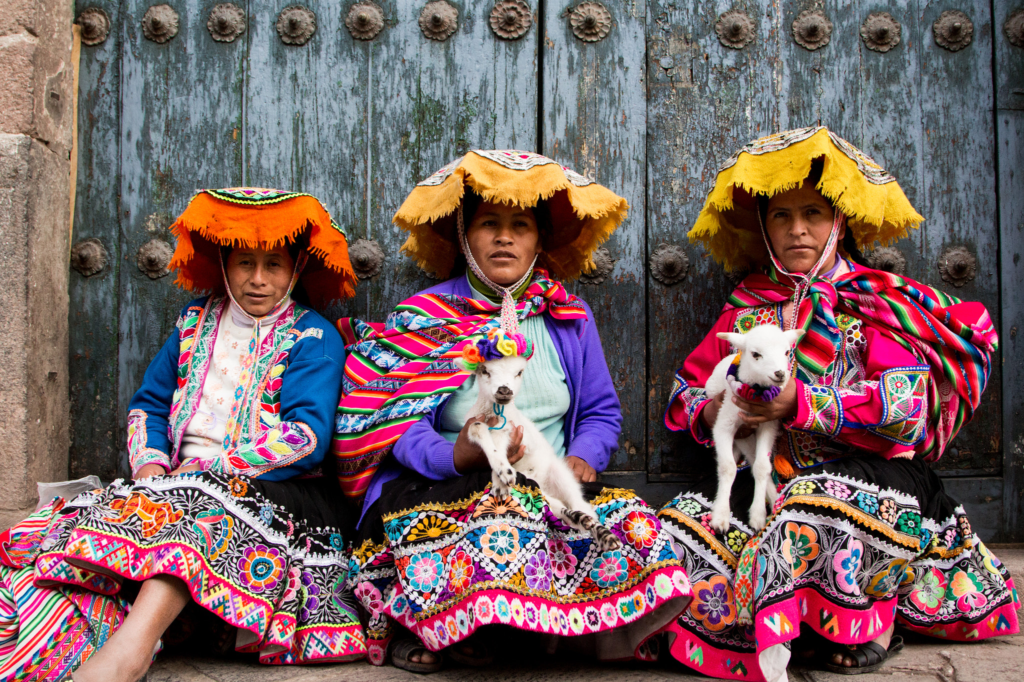 Canon EOS 700D (EOS Rebel T5i / EOS Kiss X7i) + Canon EF 24-105mm F4L IS USM sample photo. Cuzco soul photography