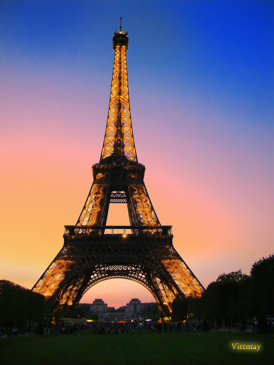 Fujifilm FinePix S2000HD sample photo. # ttt eiffel la torre photography