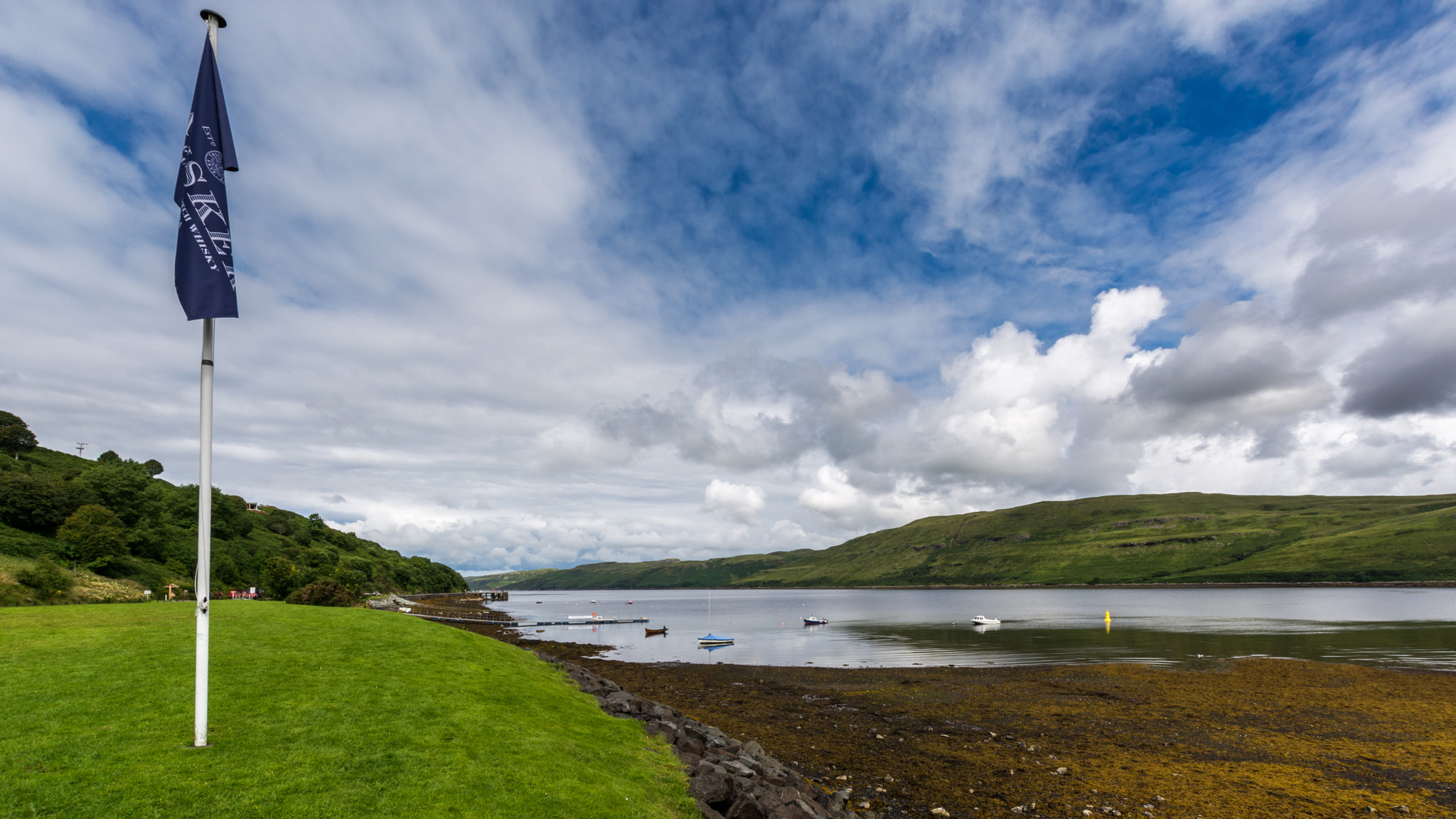 Nikon D5200 + Sigma 10-20mm F3.5 EX DC HSM sample photo. Talisker bay photography