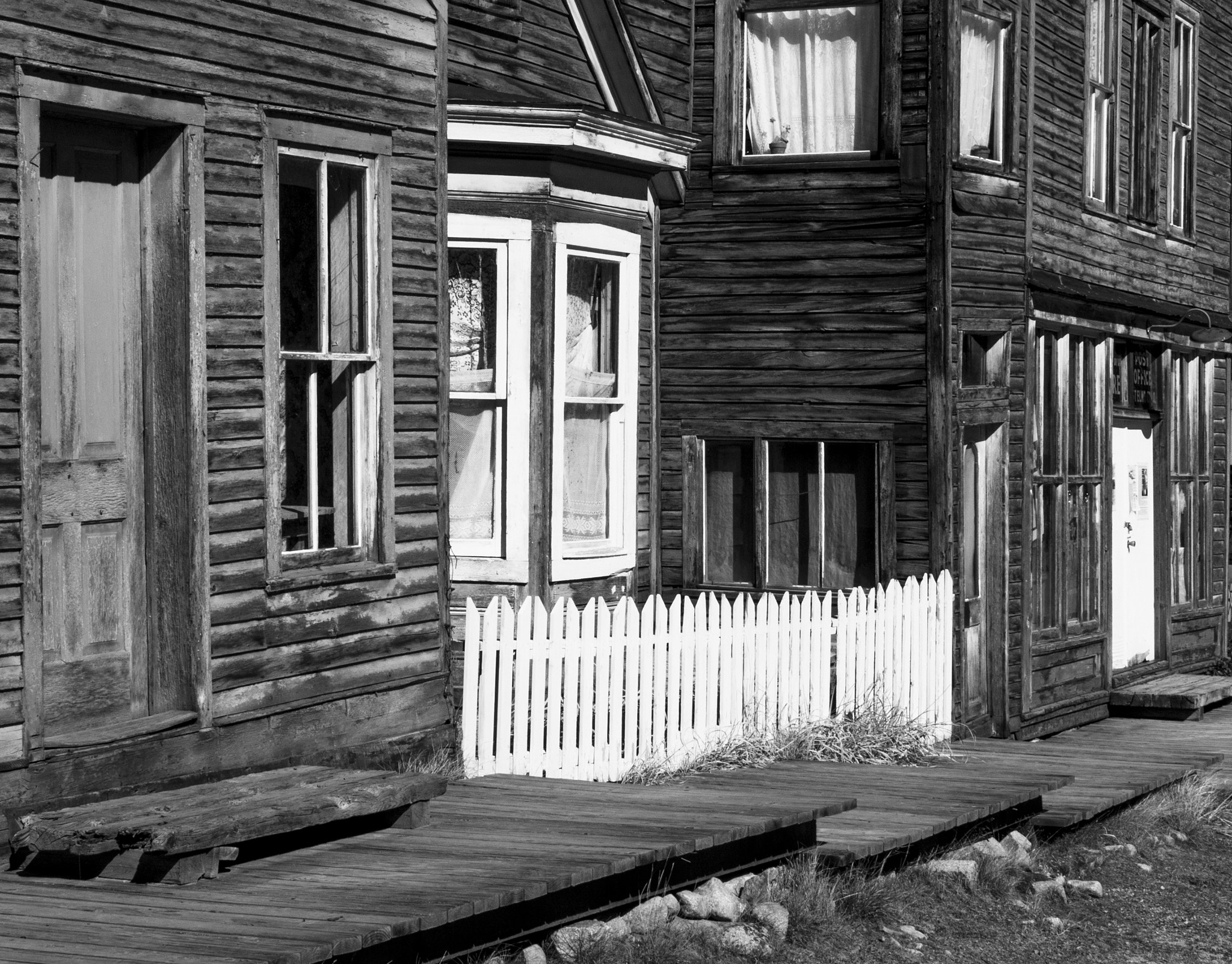 Panasonic Lumix DMC-GH3 sample photo. St elmo white picket fence, memory of paul strand photography