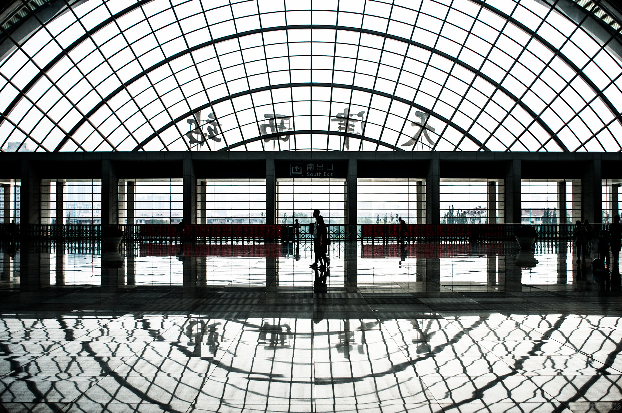 Nikon D300S + Nikon AF Nikkor 24mm F2.8D sample photo. Tianjin railway west station photography