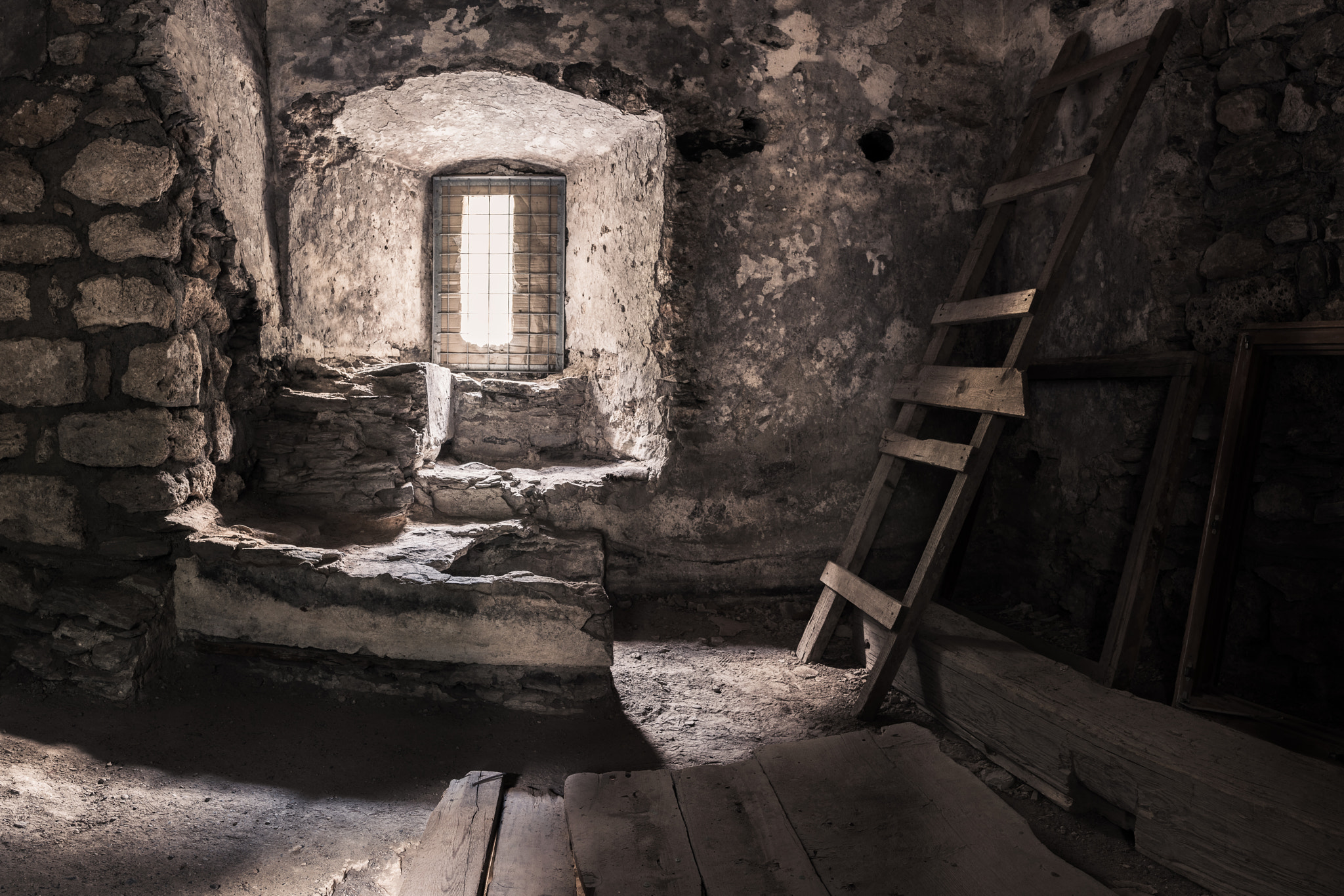 Nikon D3300 + Sigma 18-35mm F1.8 DC HSM Art sample photo. Lost place middle age photography