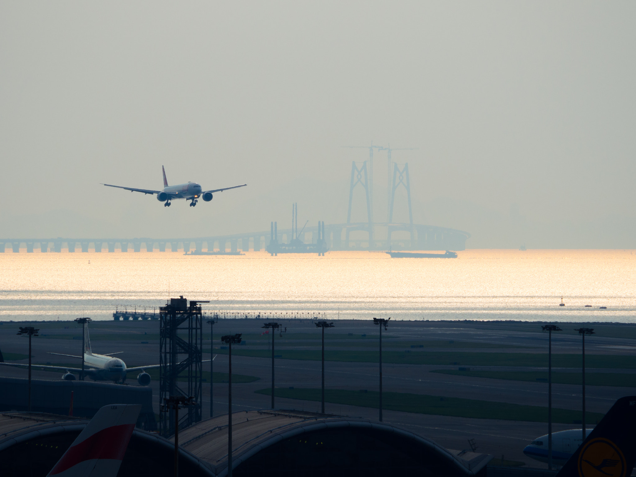 Olympus OM-D E-M10 sample photo. Hong kong international airport photography