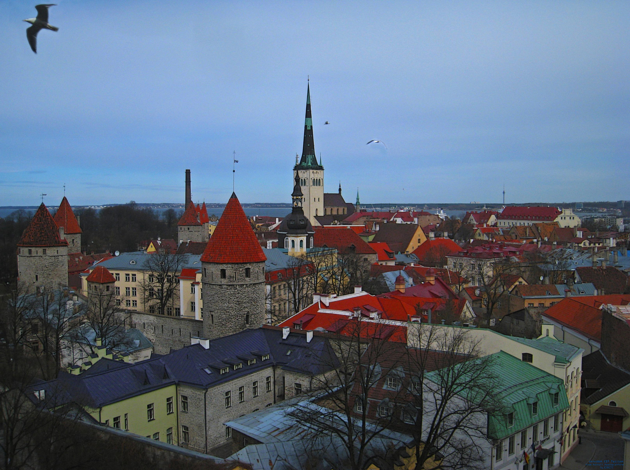 Canon DIGITAL IXUS 860 IS sample photo. Est tallinn [old town view] apr 2009 by kwot photography
