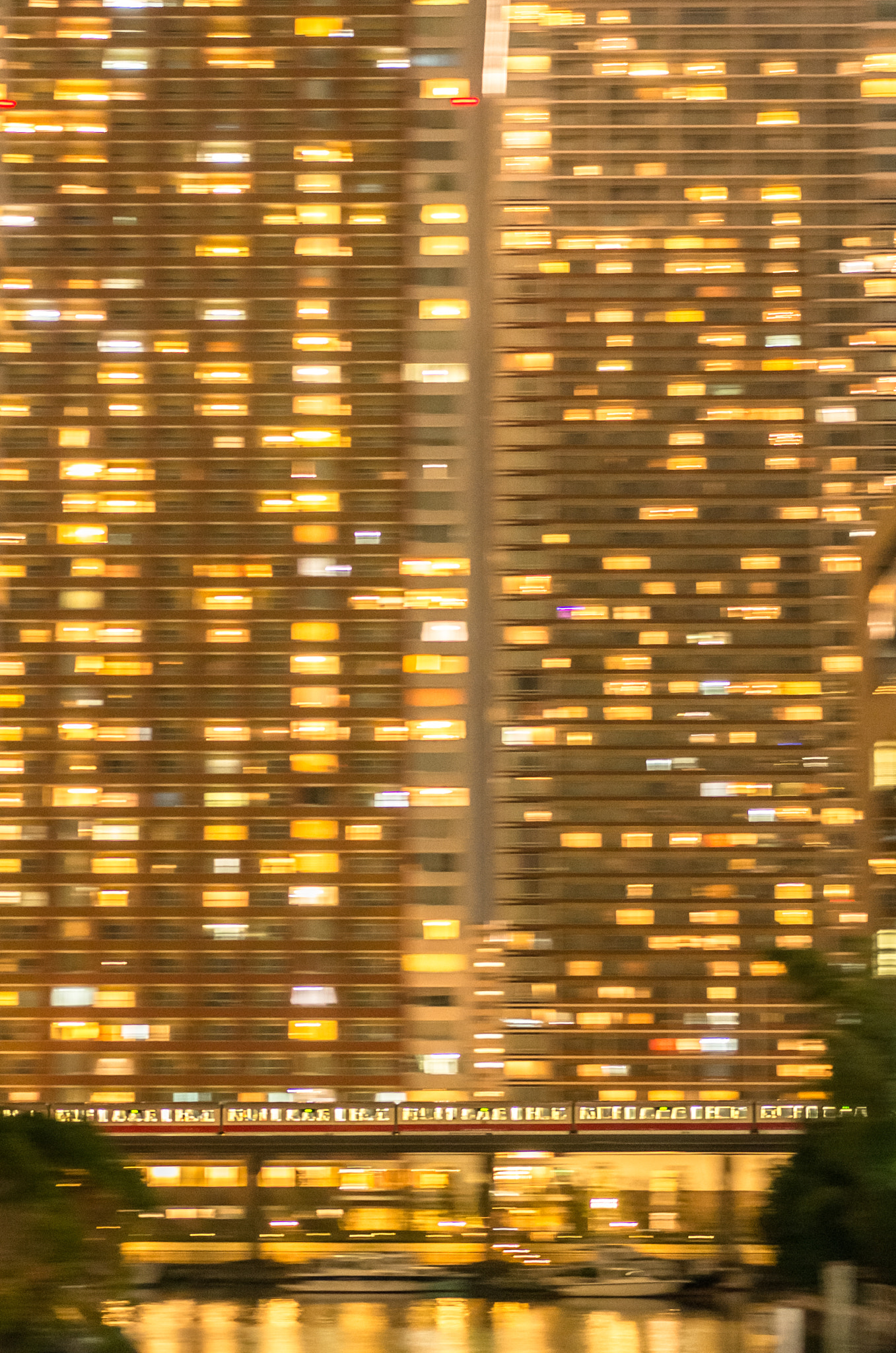 Pentax K-5 IIs sample photo. Passing the golden city photography