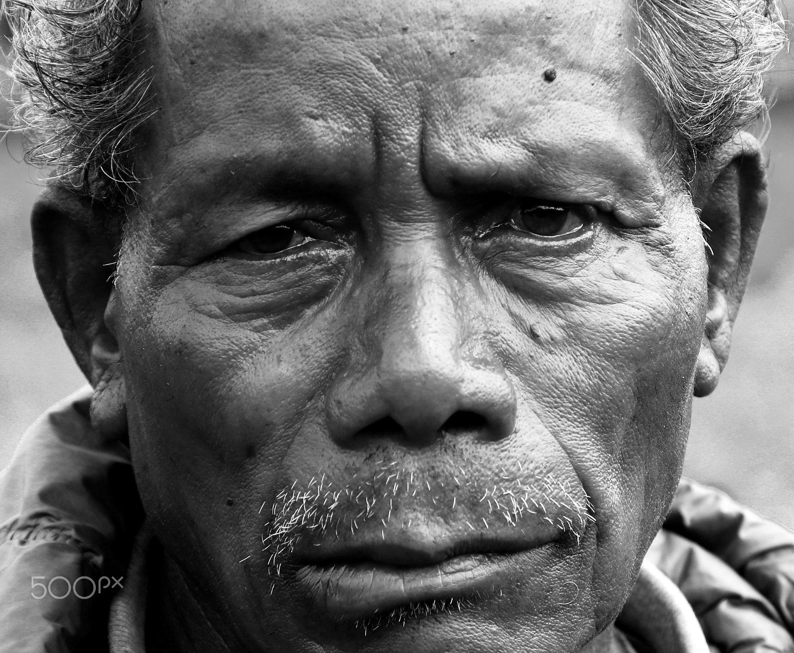 Canon EOS 750D (EOS Rebel T6i / EOS Kiss X8i) + Canon EF 24-105mm F4L IS USM sample photo. Portrait of an indian tribe araku valley india photography