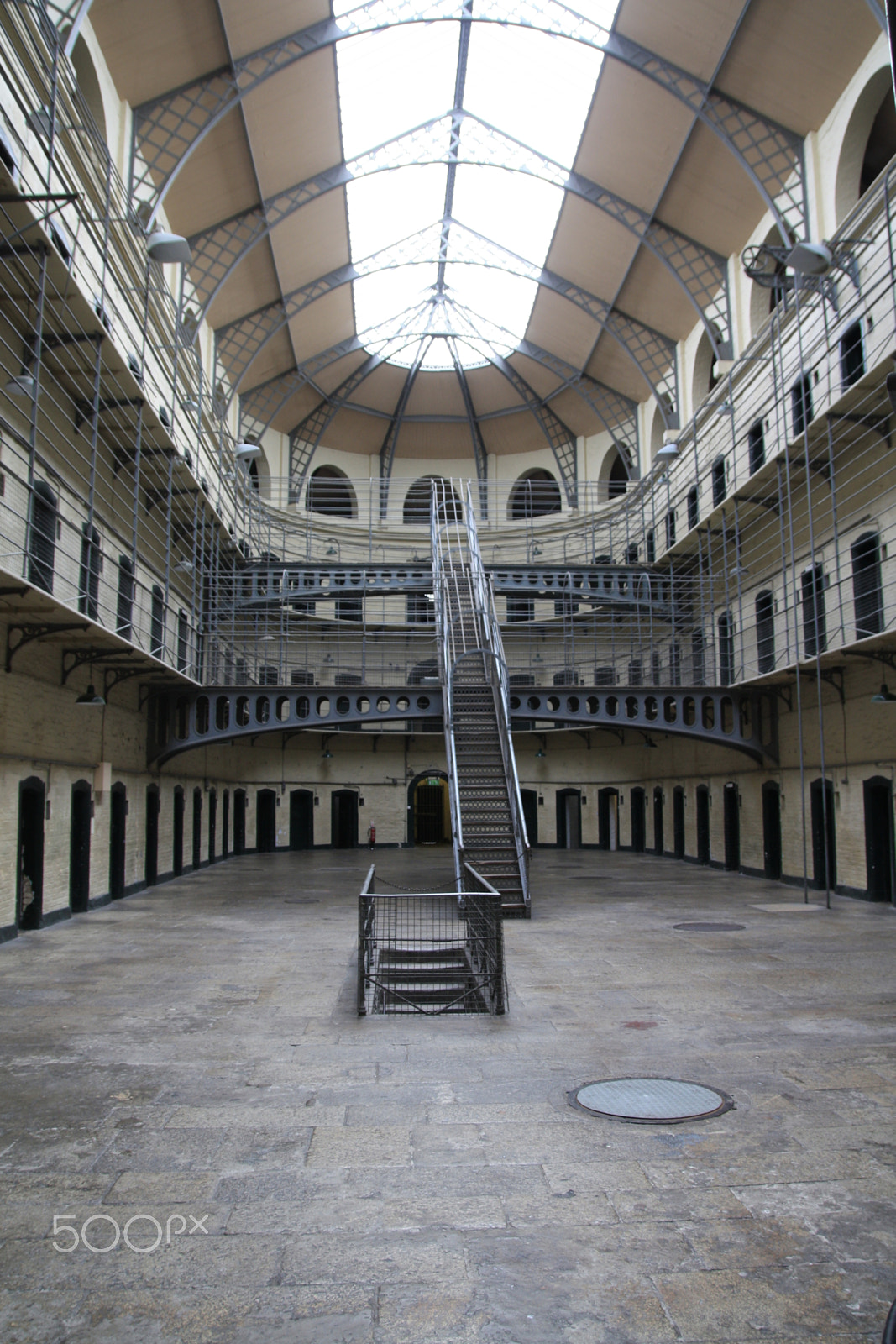 Canon EOS 450D (EOS Rebel XSi / EOS Kiss X2) sample photo. Klimainham gaol photography