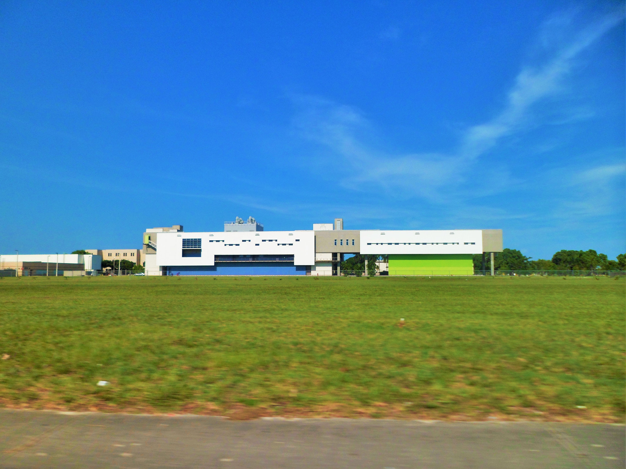 Samsung PL120,PL121 / VLUU PL120,PL121 sample photo. Green n blue field blocks photography