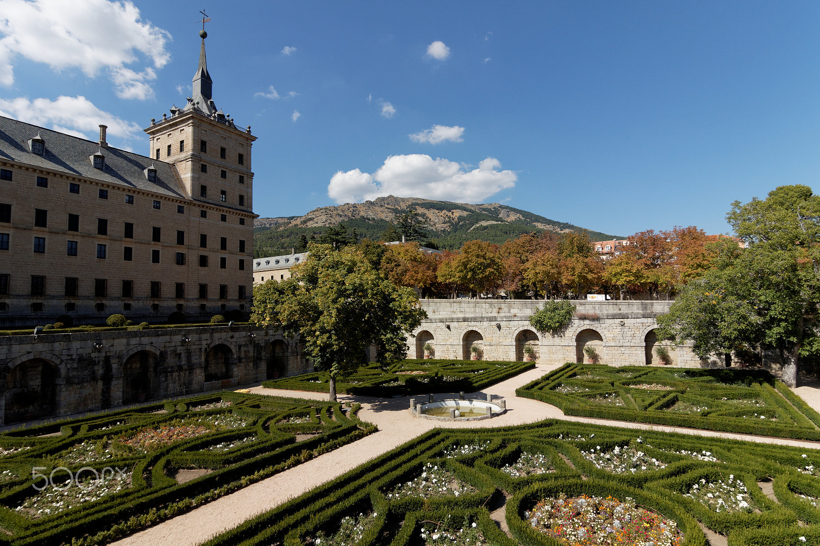 Tokina AT-X Pro 12-24mm F4 (IF) DX sample photo. San lorenzo de el escorial photography