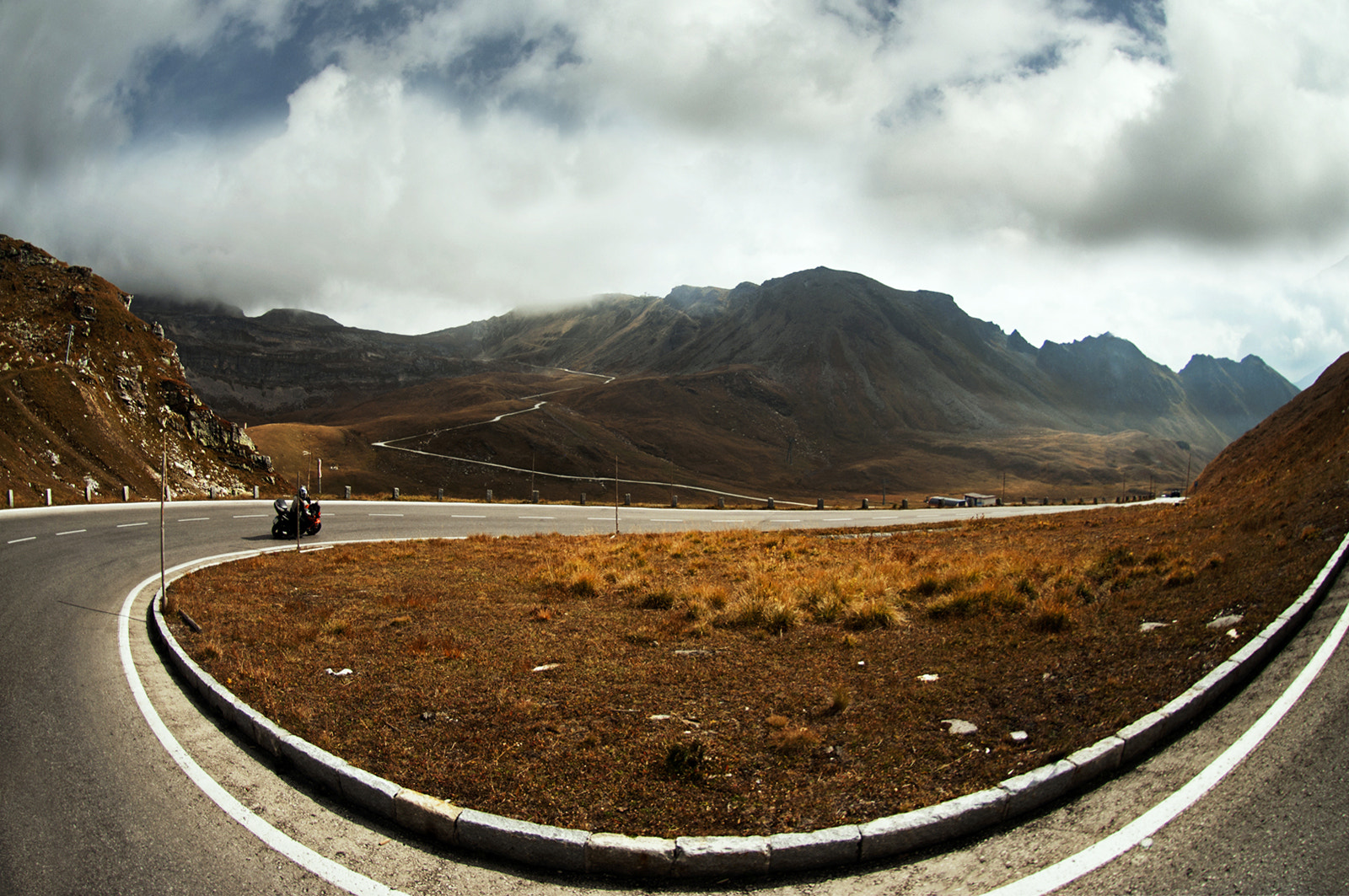 Nikon D90 + Nikon AF DX Fisheye-Nikkor 10.5mm F2.8G ED sample photo. Grossglockner high alpine road photography