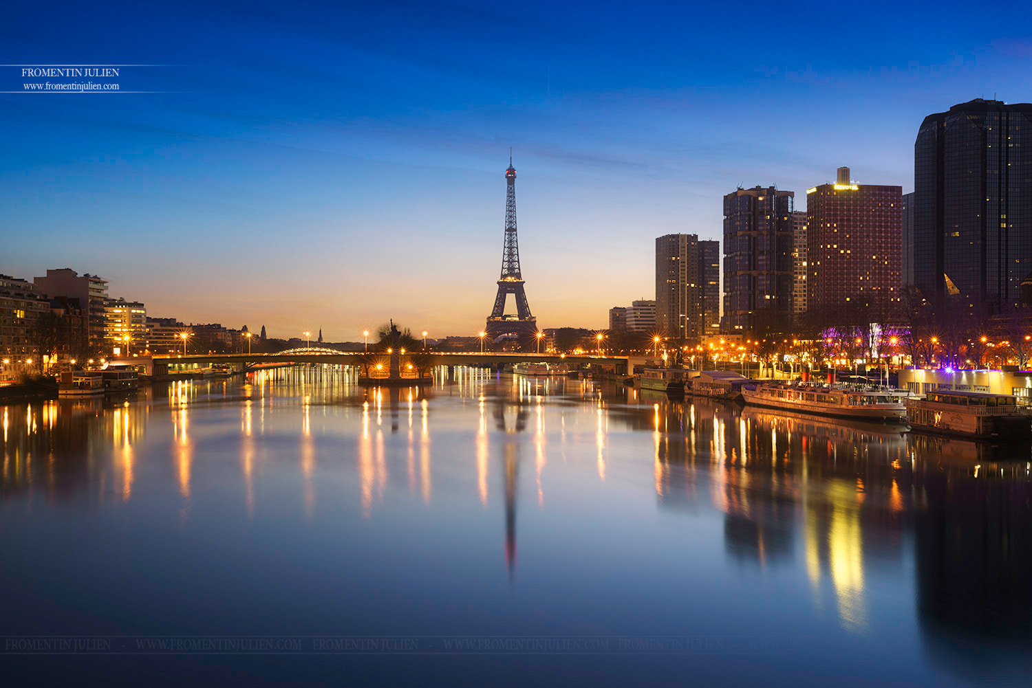 24-70mm F2.8 OSS sample photo. Tour eiffel & pont de grenelle, paris photography