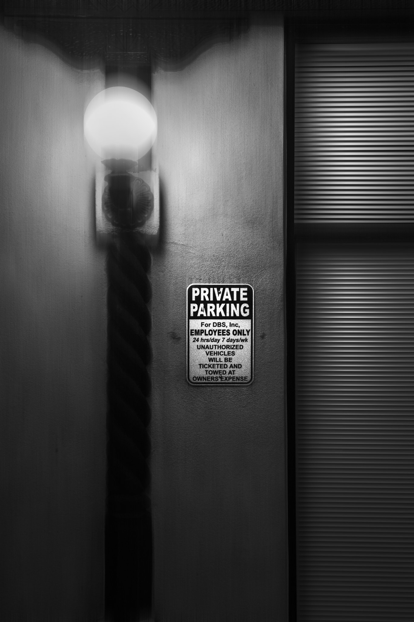 Canon EOS 750D (EOS Rebel T6i / EOS Kiss X8i) sample photo. Private parking photography