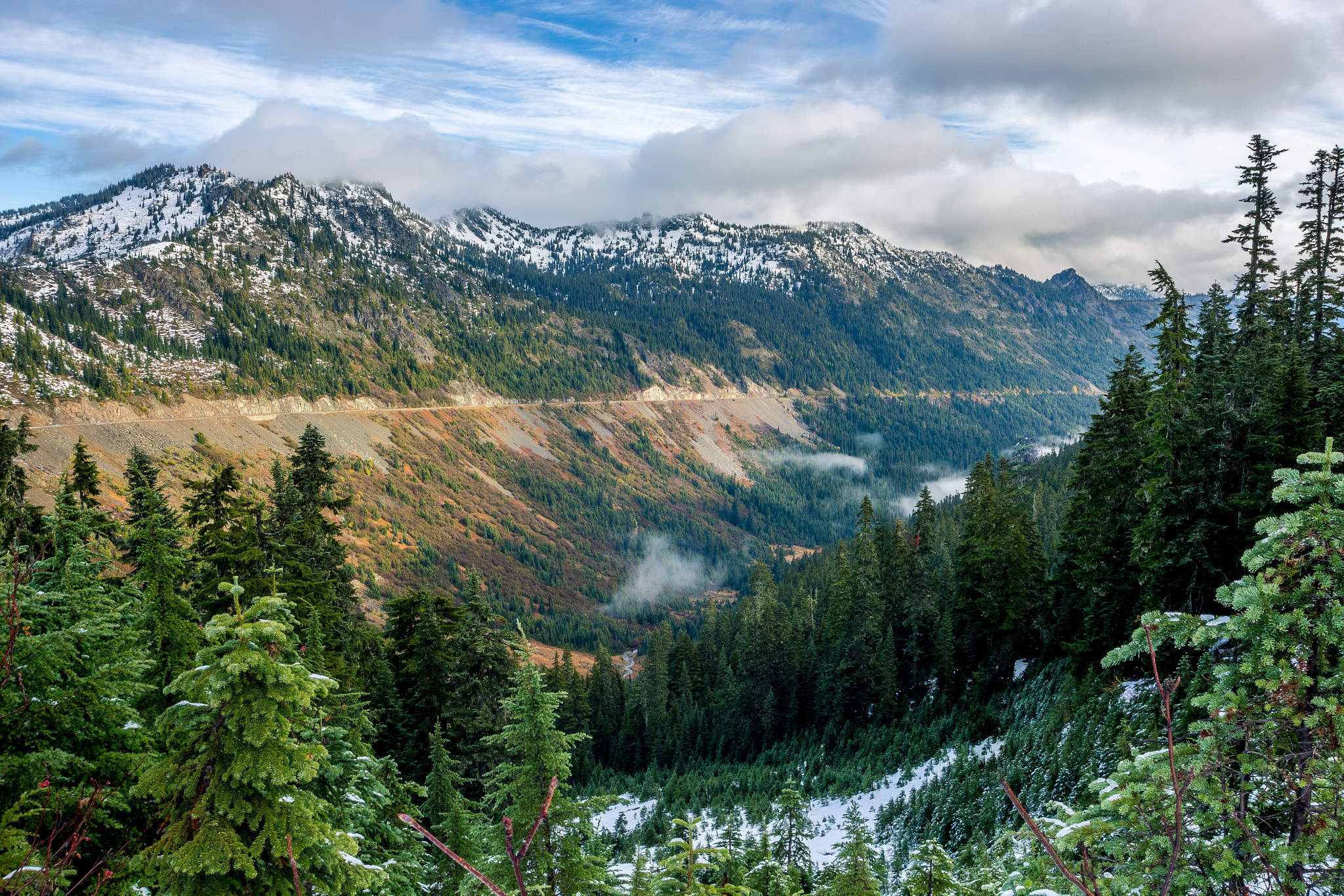 Canon EOS 6D + Tokina AT-X 280 AF Pro 28-80mm f/2.8 Aspherical sample photo. Hiking through the south cascades photography