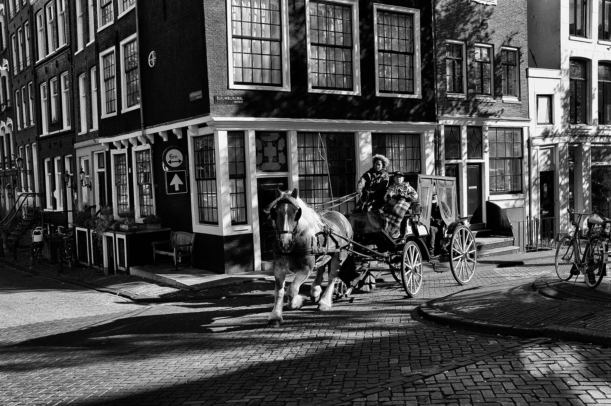 Leica M9 + Leica Summilux-M 35mm F1.4 ASPH sample photo. Jordaan street at the morning in amsterdam photography