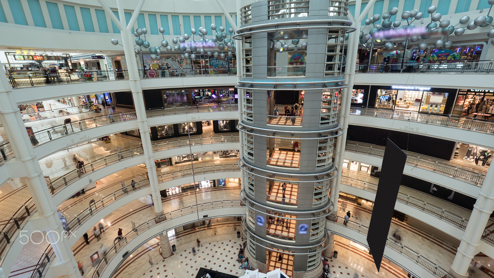 Panasonic Lumix DMC-GH4 + Olympus M.Zuiko Digital ED 7-14mm F2.8 PRO sample photo. Shopping mall interior photography