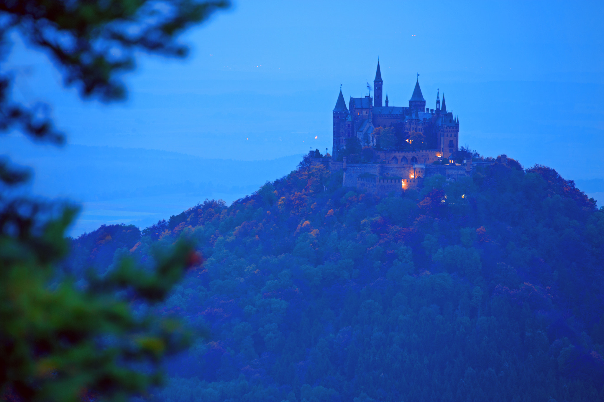Canon EOS 6D + Canon EF 70-300mm F4.5-5.6 DO IS USM sample photo. Hohenzollern blue photography