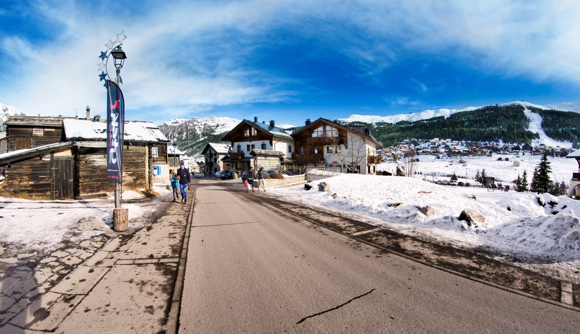 Samyang 8mm F3.5 Aspherical IF MC Fisheye sample photo. Livigno photography