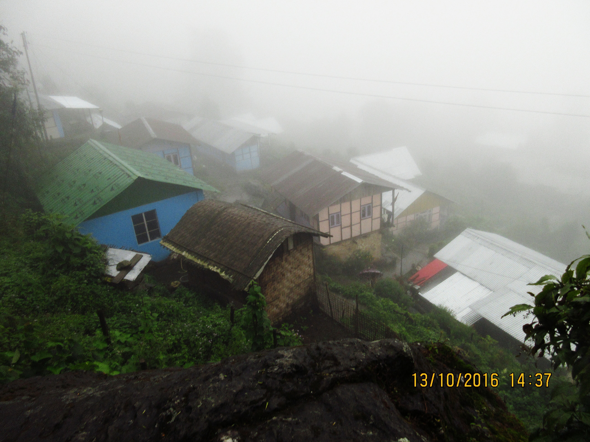 Canon PowerShot ELPH 350 HS (IXUS 275 HS / IXY 640) sample photo. Sleepy village on hill echhegaon, kalimpong  photography