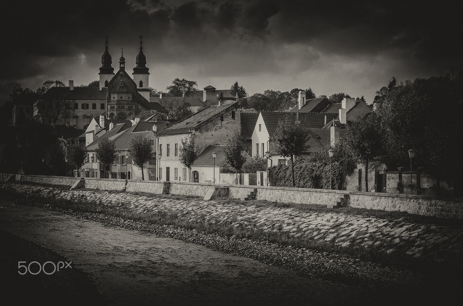 Nikon D7000 + Sigma 50-100mm F1.8 DC HSM Art sample photo. Trebic, jewish town photography