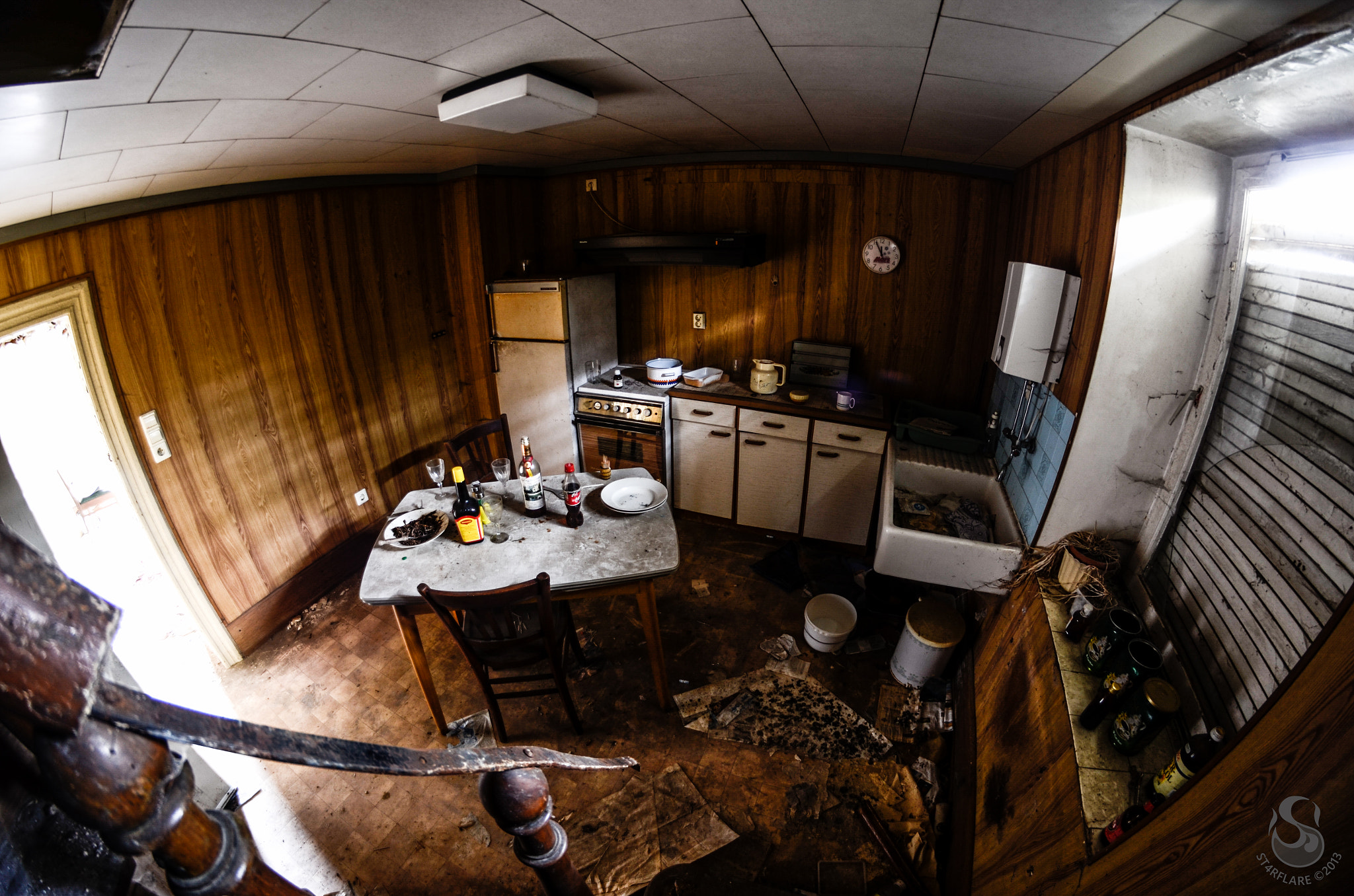 Nikon D5100 + Samyang 8mm F3.5 Aspherical IF MC Fisheye sample photo. Hommel's kitchen photography