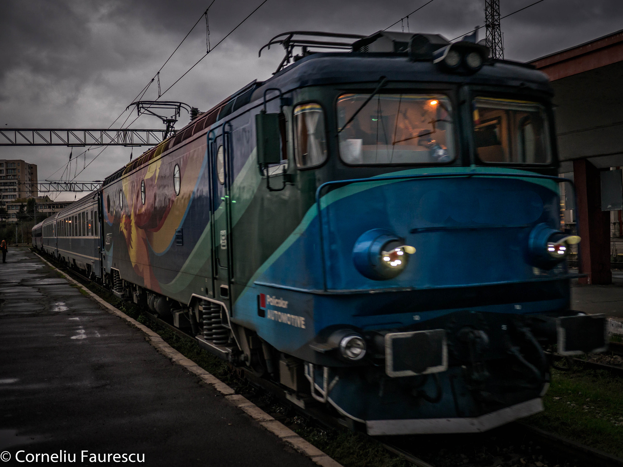 Panasonic Lumix DMC-G5 + Panasonic Lumix G 20mm F1.7 ASPH sample photo. Evening train photography