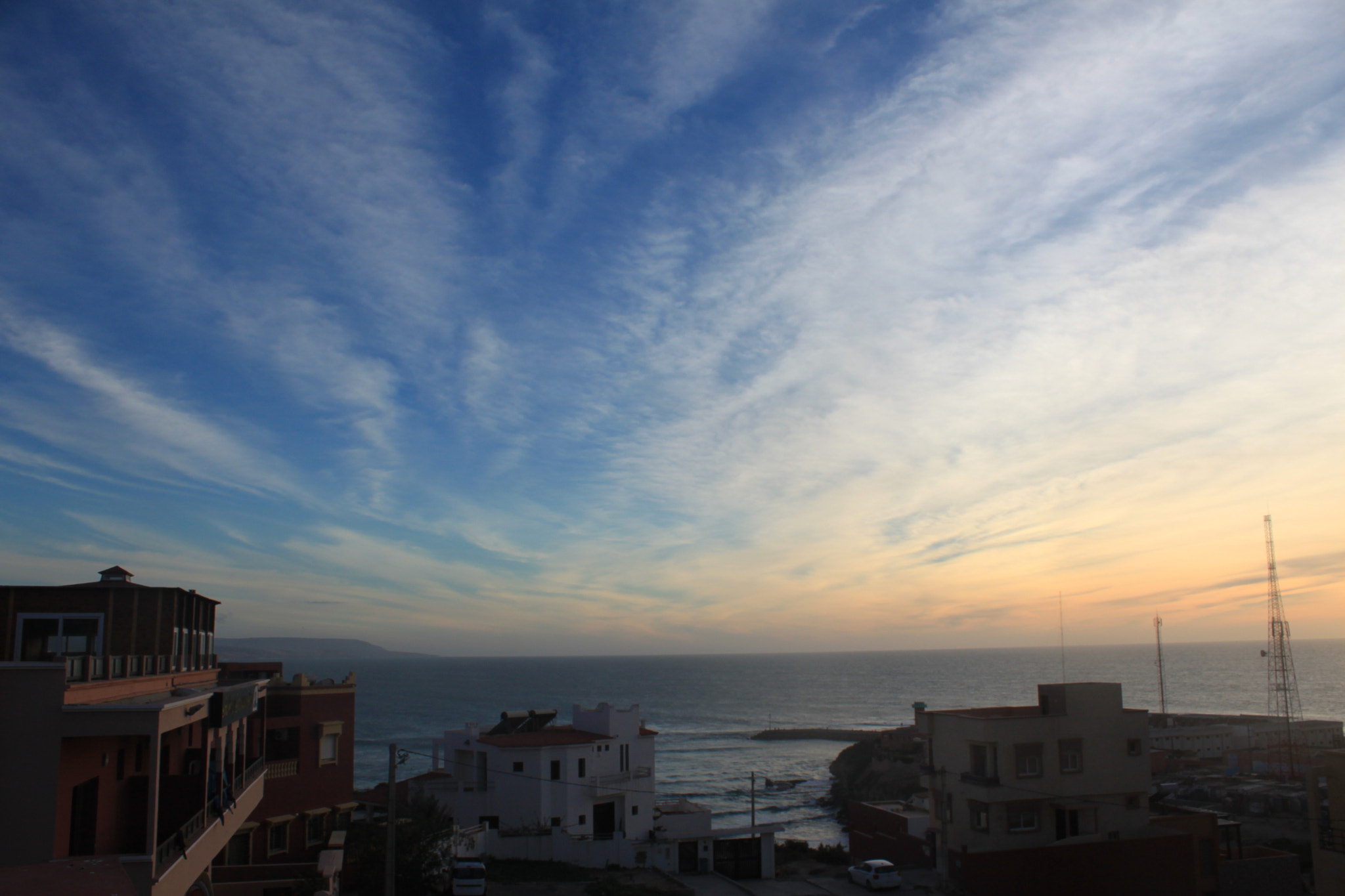 Canon EOS 500D (EOS Rebel T1i / EOS Kiss X3) sample photo. Imsouane sky photography