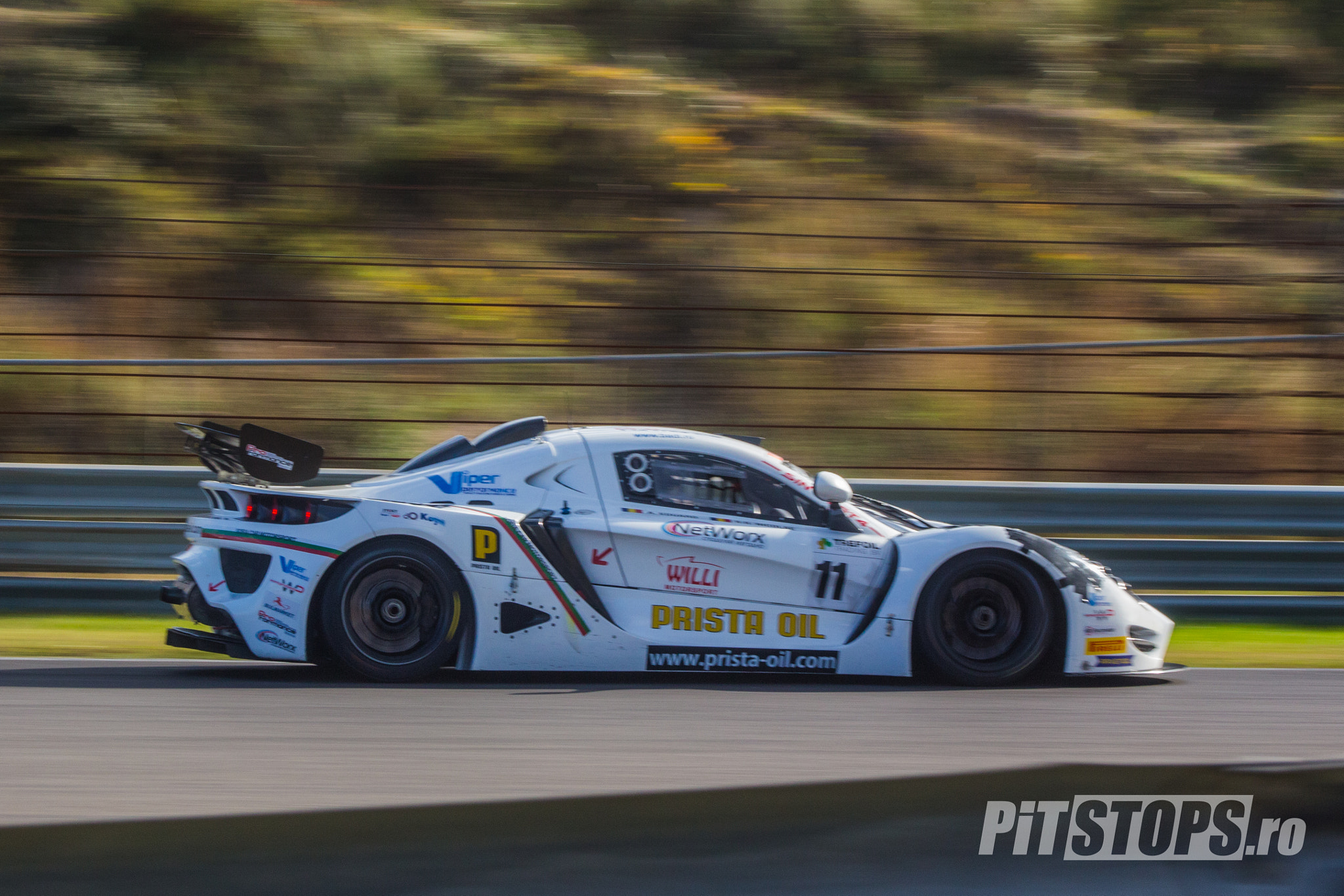 Canon EF 75-300mm f/4-5.6 USM sample photo. Euro gt4 zandvoort race 2 - sin r1 flashes by photography