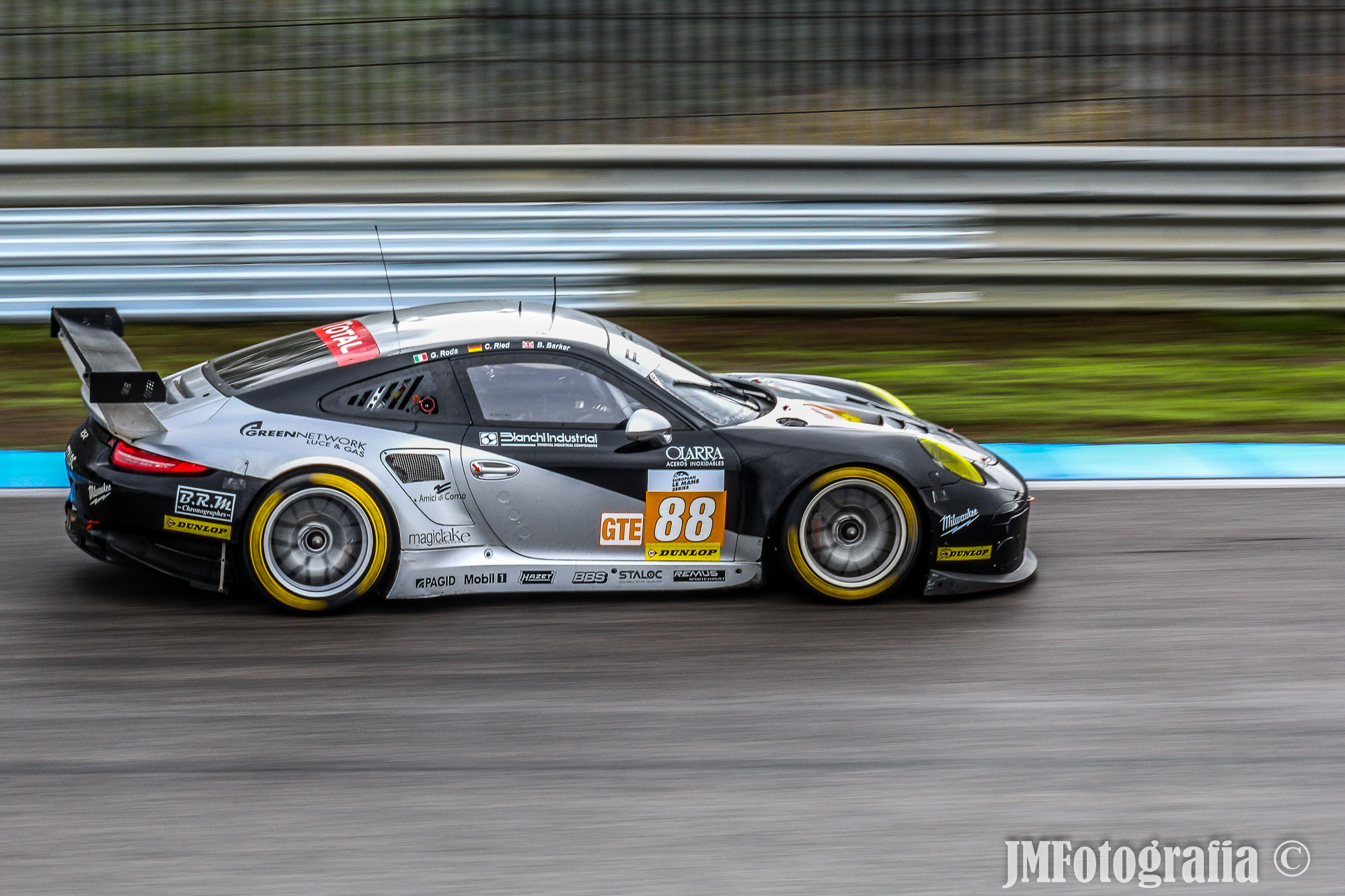 Sigma 70-200mm F2.8 EX DG OS HSM sample photo. Porsche photography