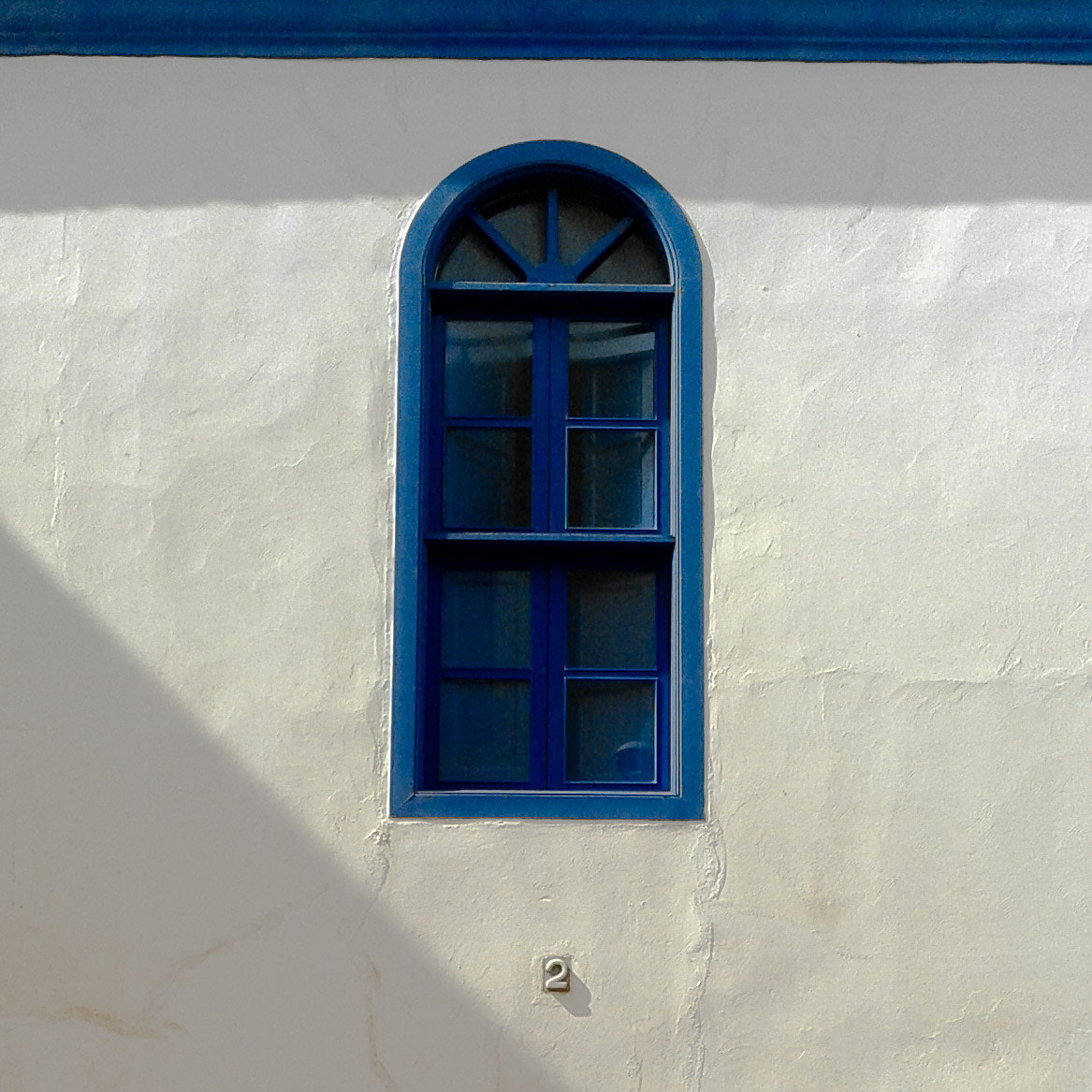 Samsung Galaxy Trend Plus sample photo. Blue window and shadows photography