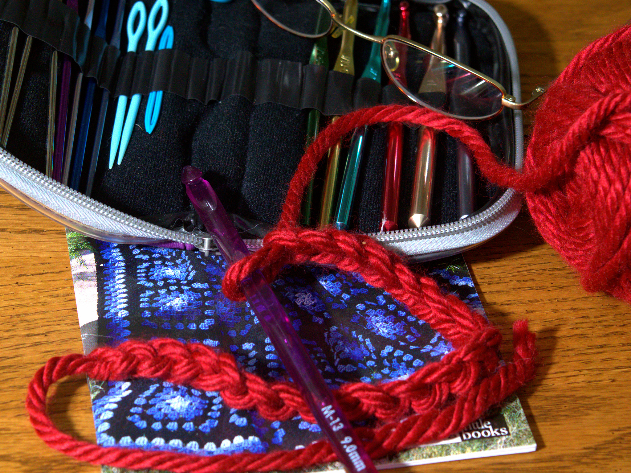 Sony SLT-A77 + Minolta AF 28-70mm F2.8 G sample photo. Crochet table photography